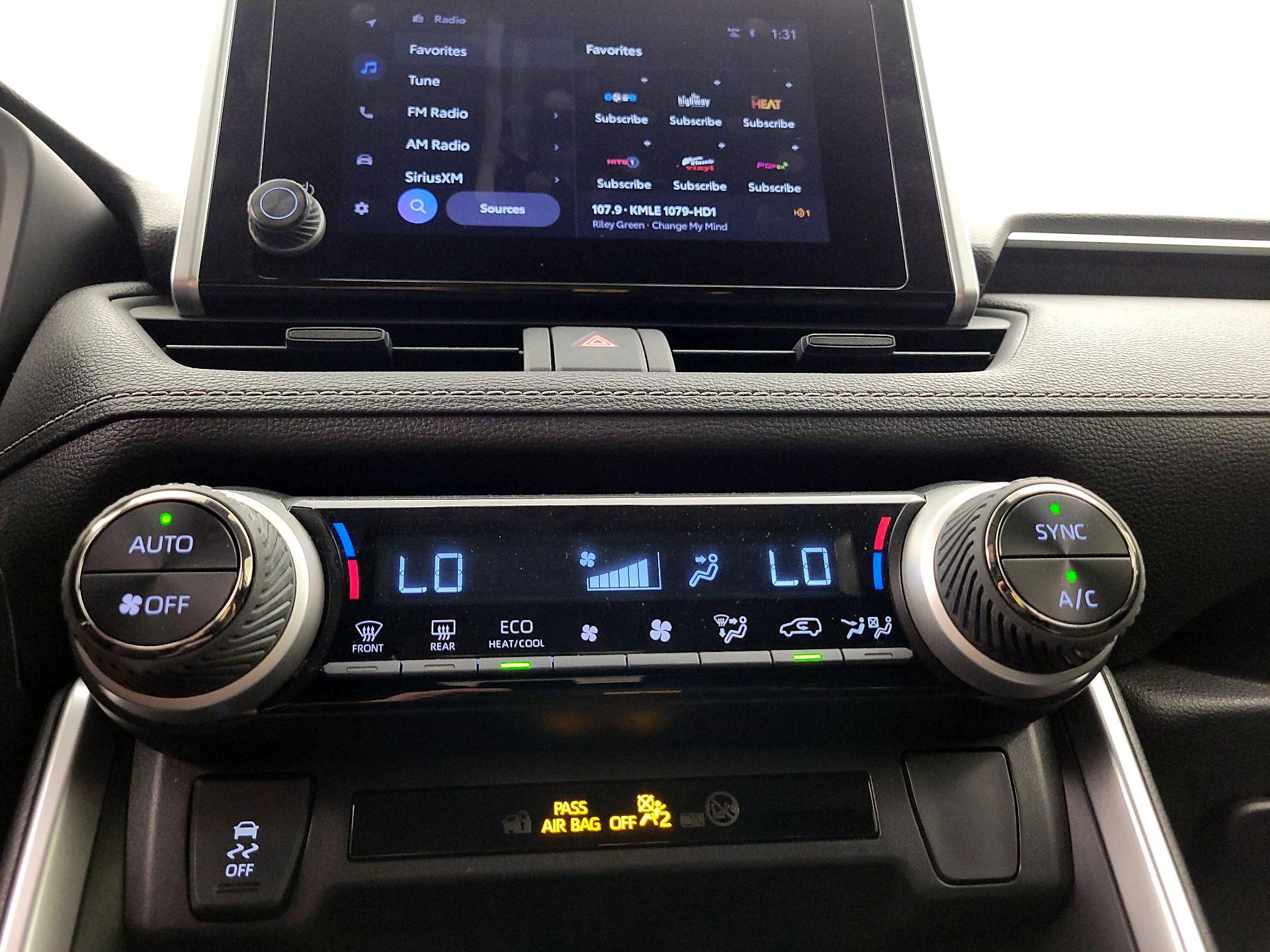 Thumbnail: 2025 Toyota RAV4 - 16