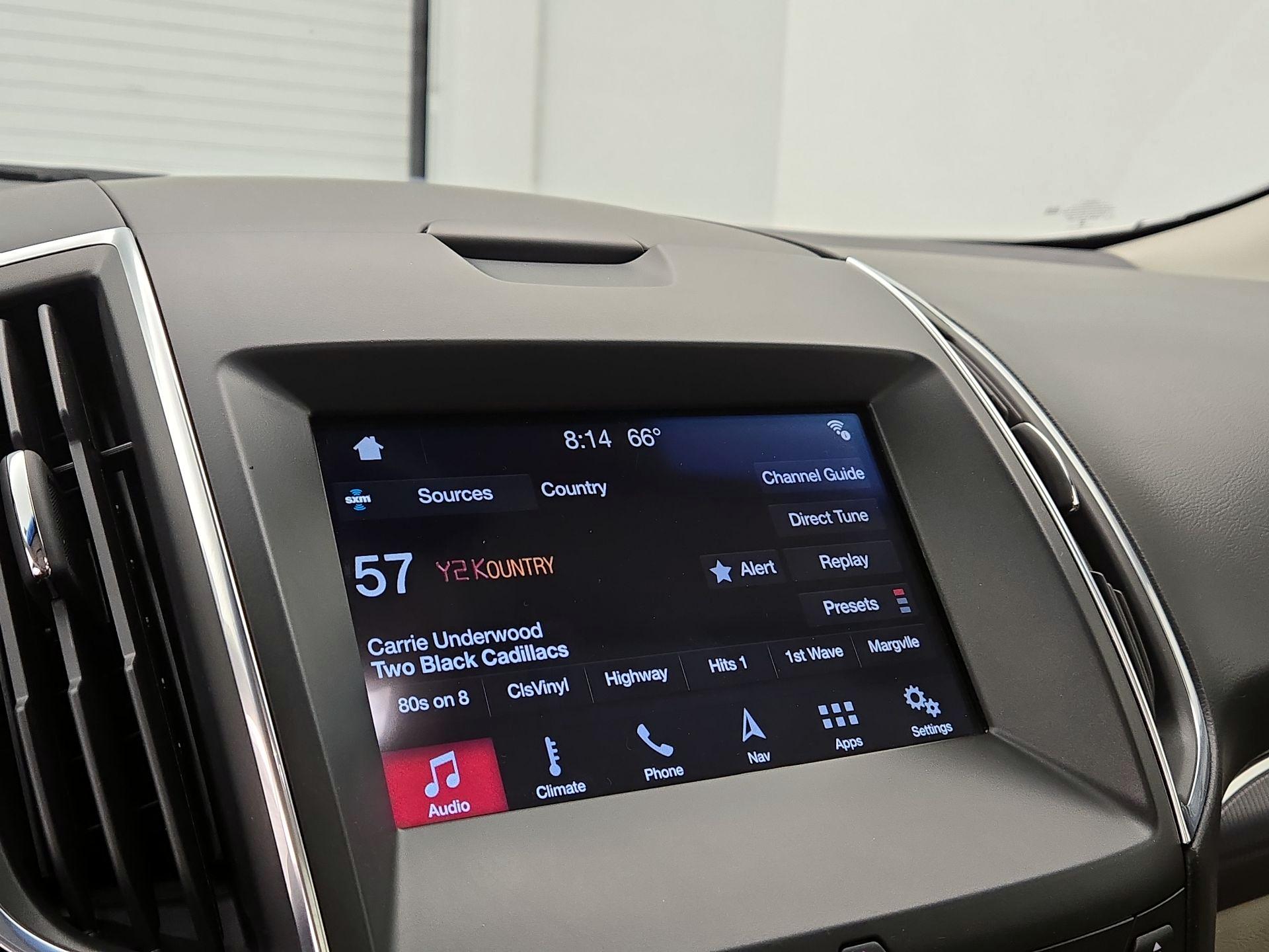 Thumbnail: 2019 Ford Edge - 16