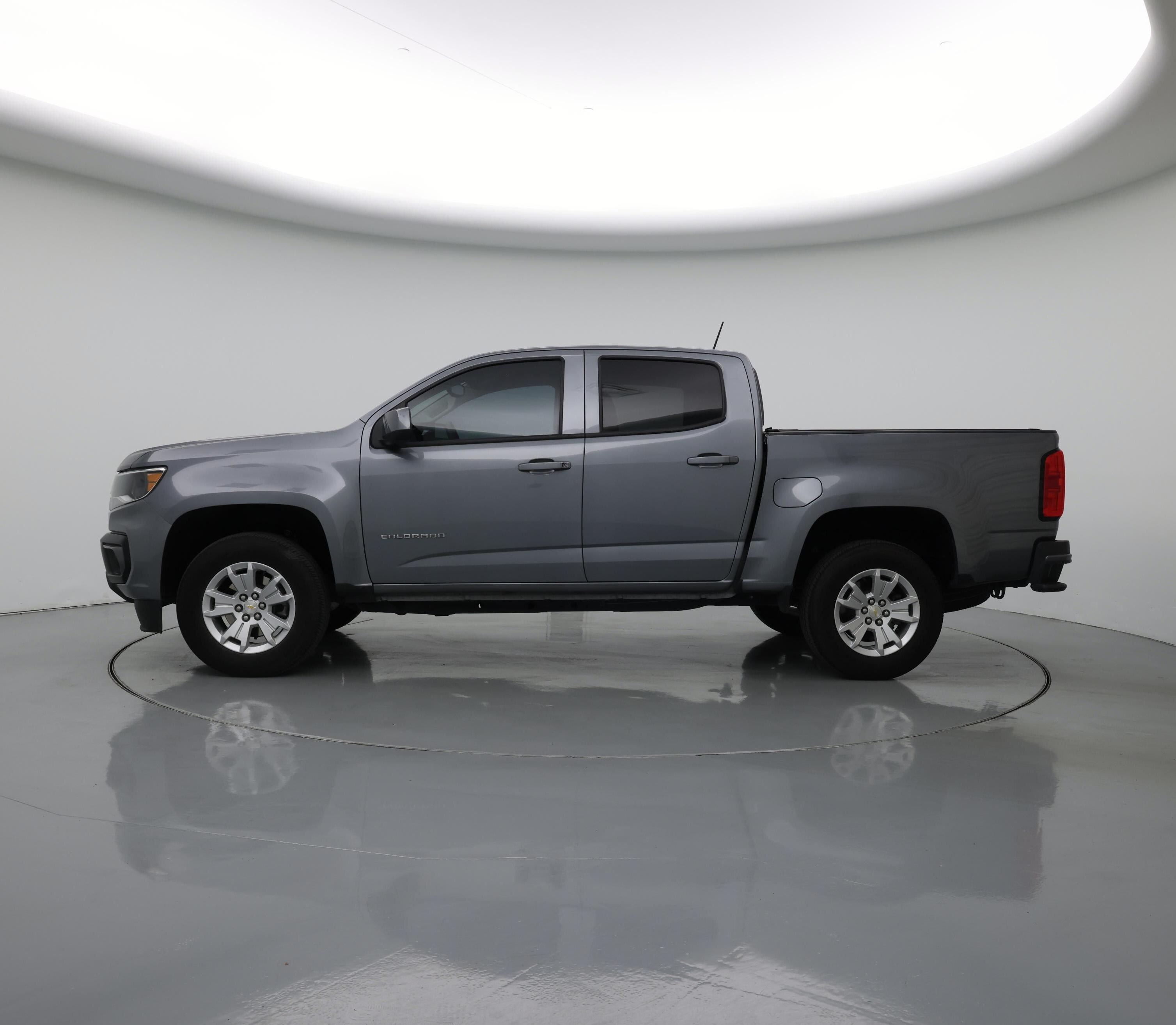 Thumbnail: 2022 Chevrolet Colorado - 3