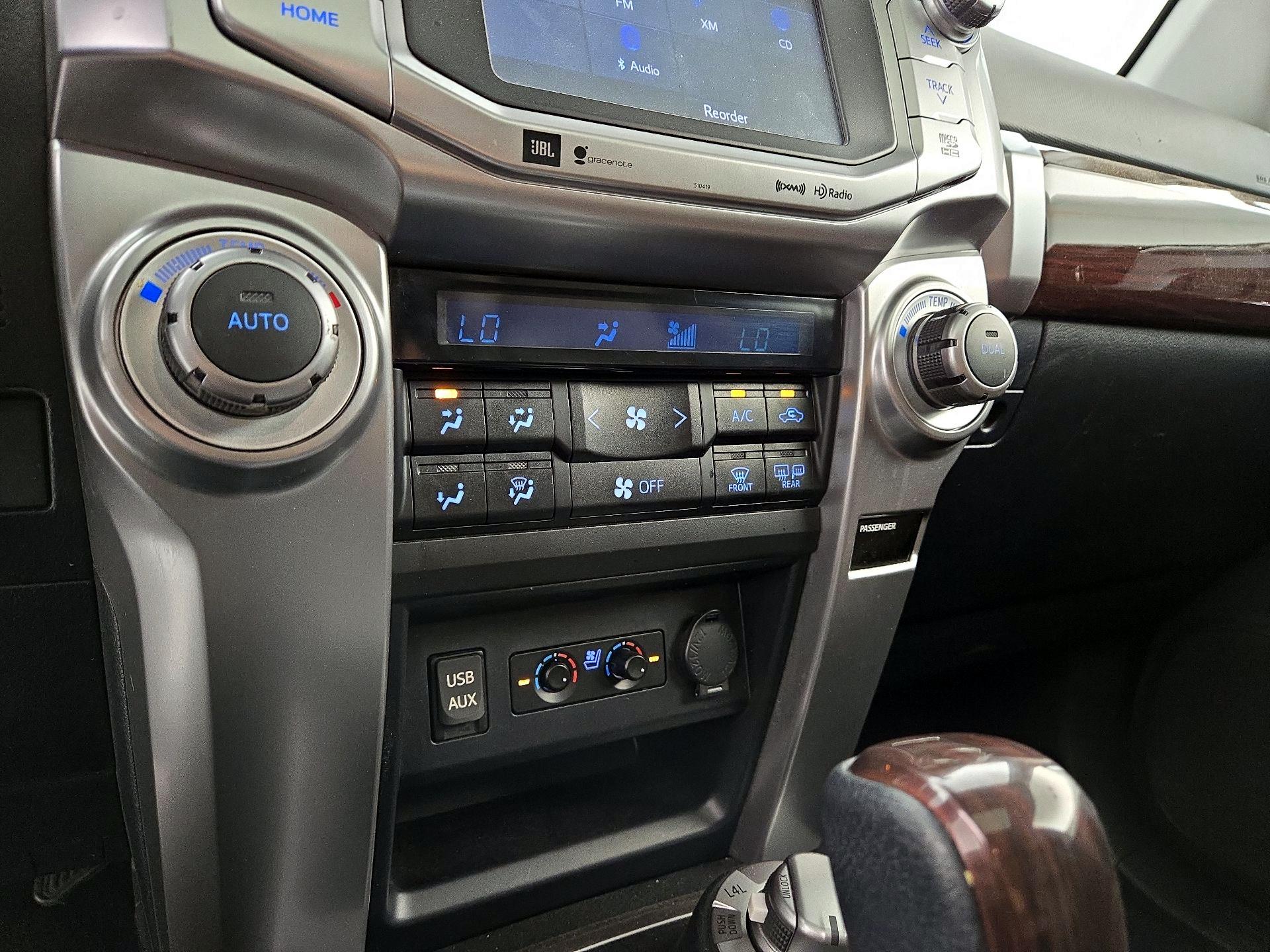 Thumbnail: 2019 Toyota 4Runner - 17
