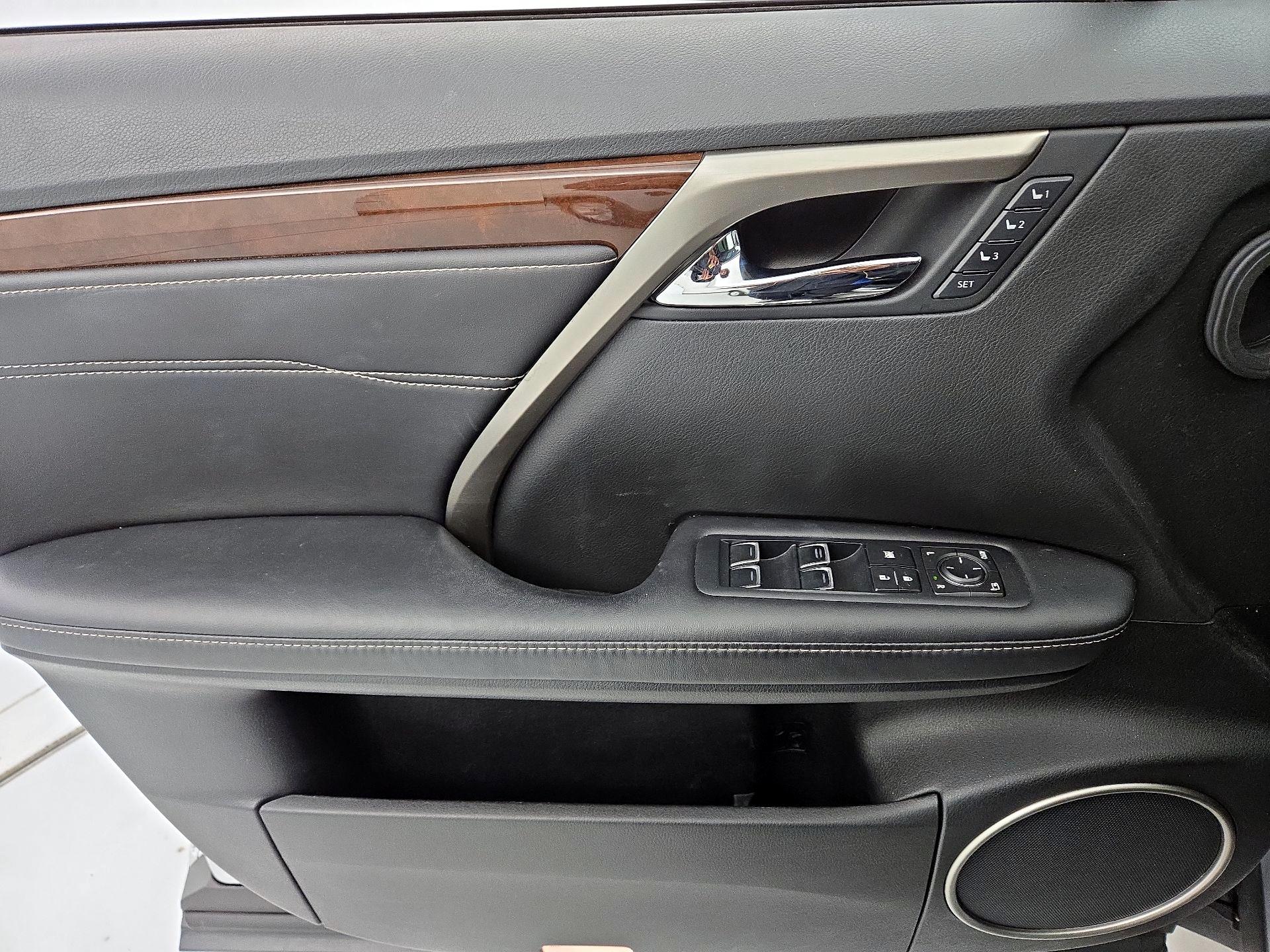 Thumbnail: 2016 Lexus RX - 12