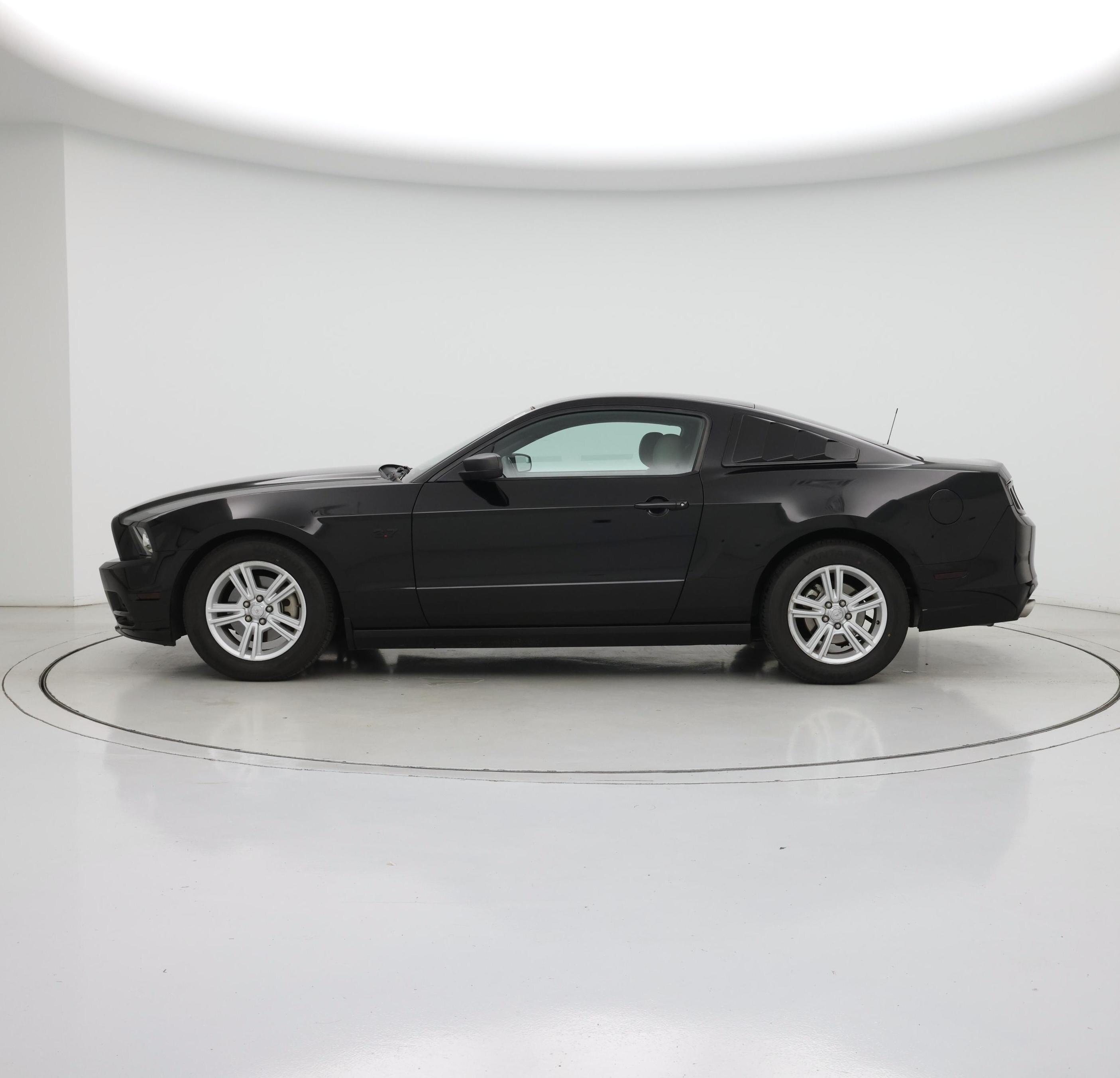 Thumbnail: 2014 Ford Mustang - 3