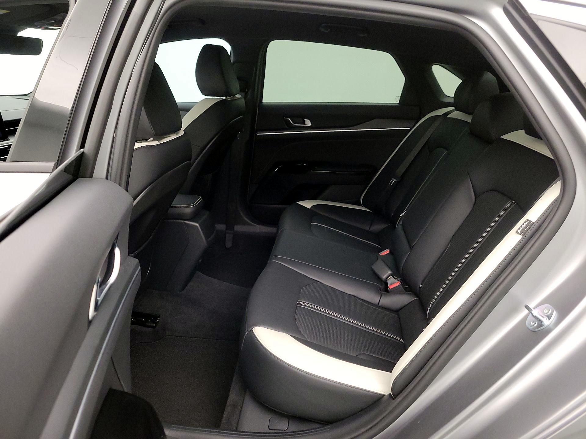 Thumbnail: 2025 Kia K5 - 20