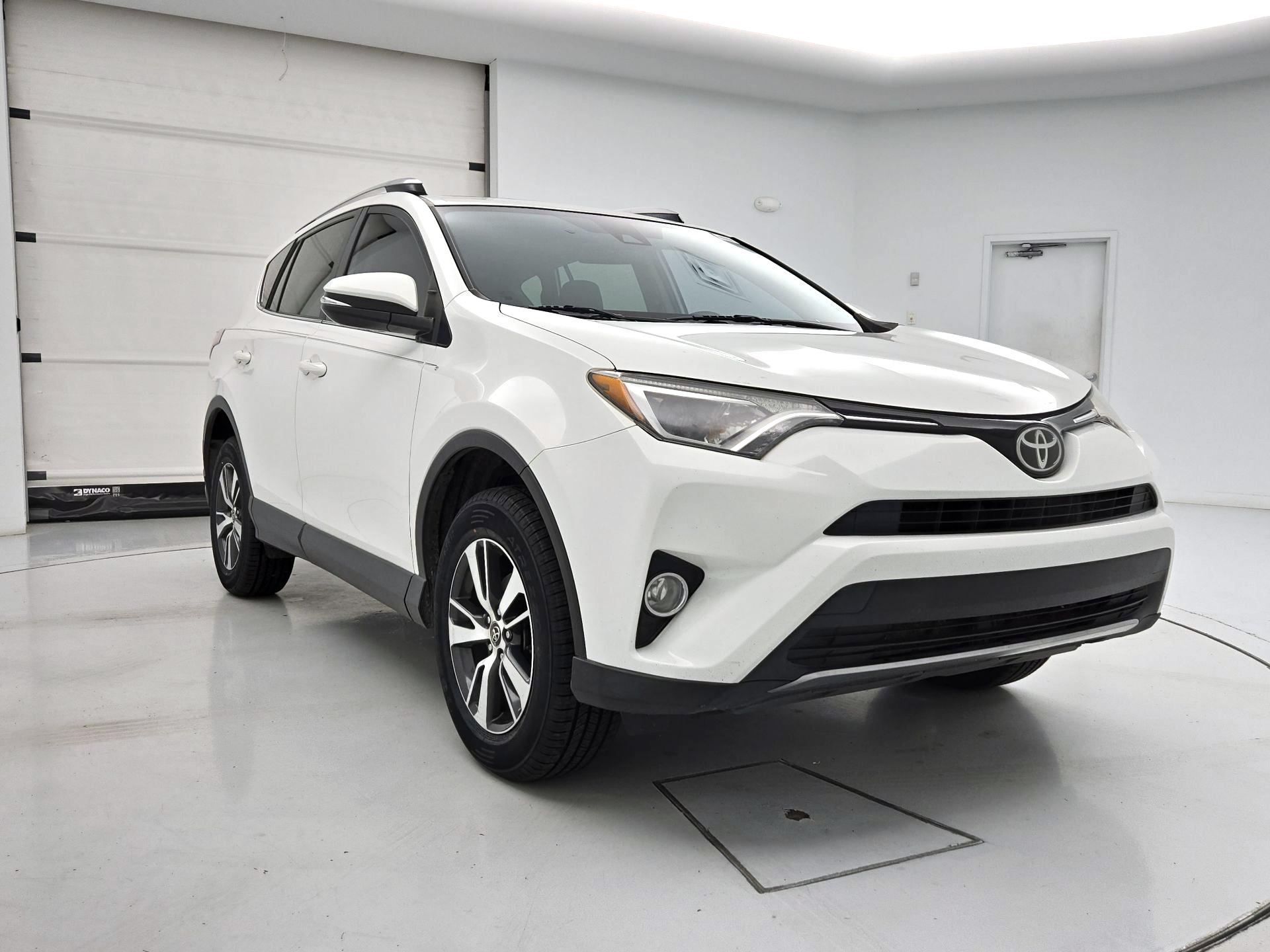 Thumbnail: 2017 Toyota RAV4 - 1