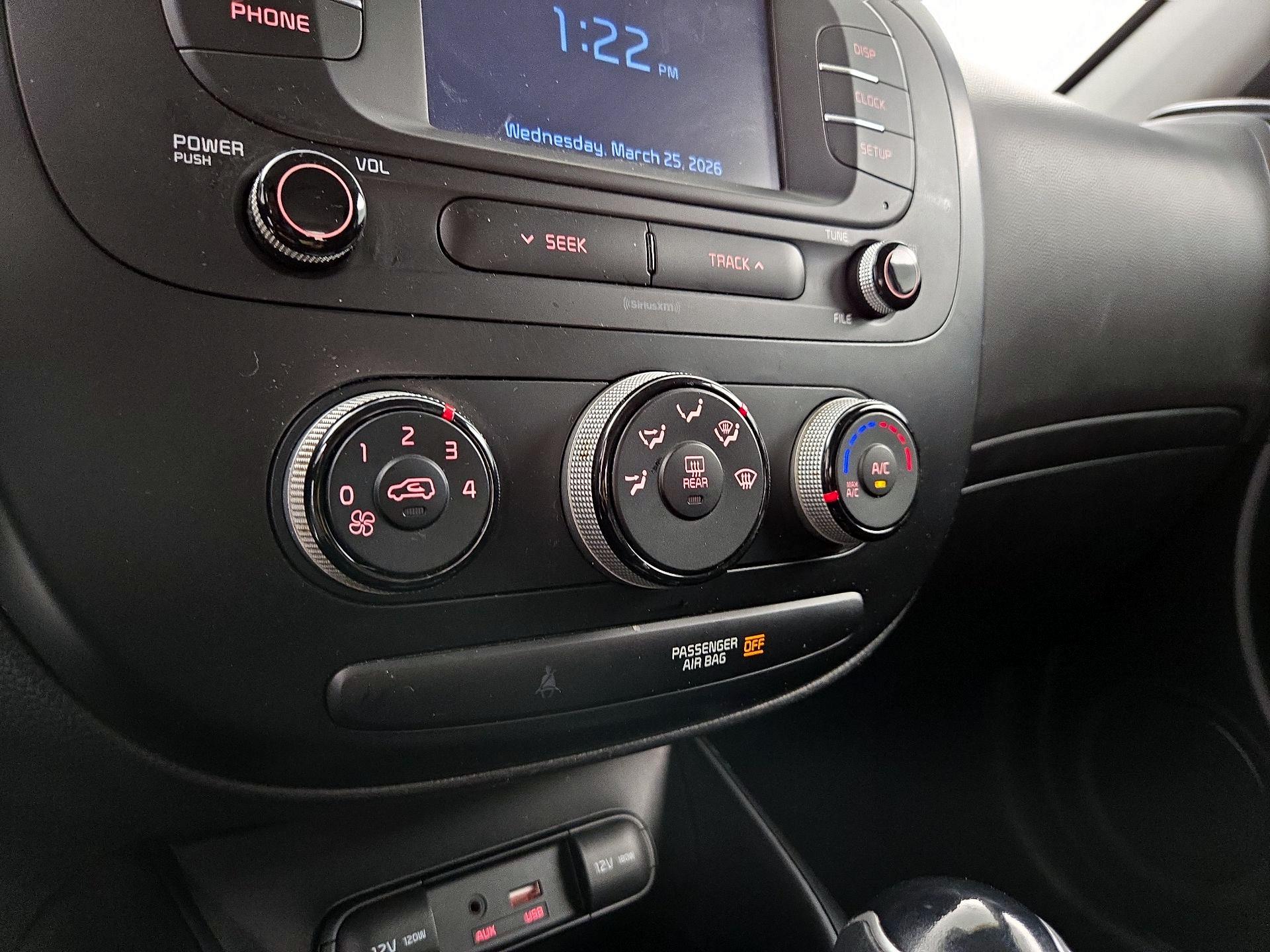 Thumbnail: 2019 Kia Soul - 16