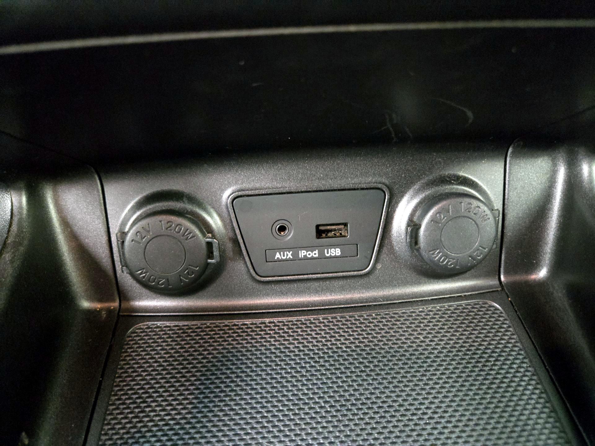 Thumbnail: 2014 Hyundai Tucson - 18