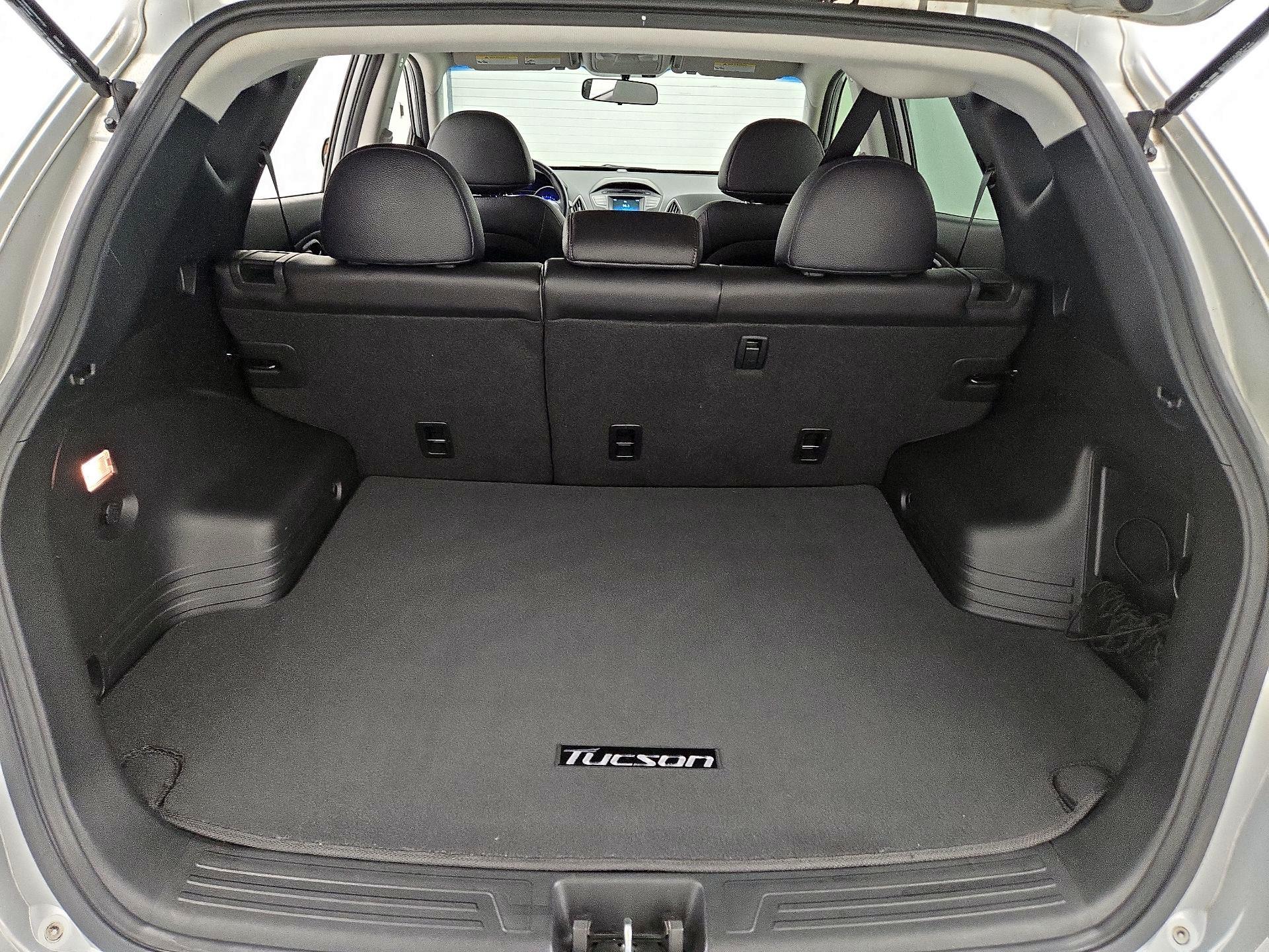 Thumbnail: 2014 Hyundai Tucson - 20