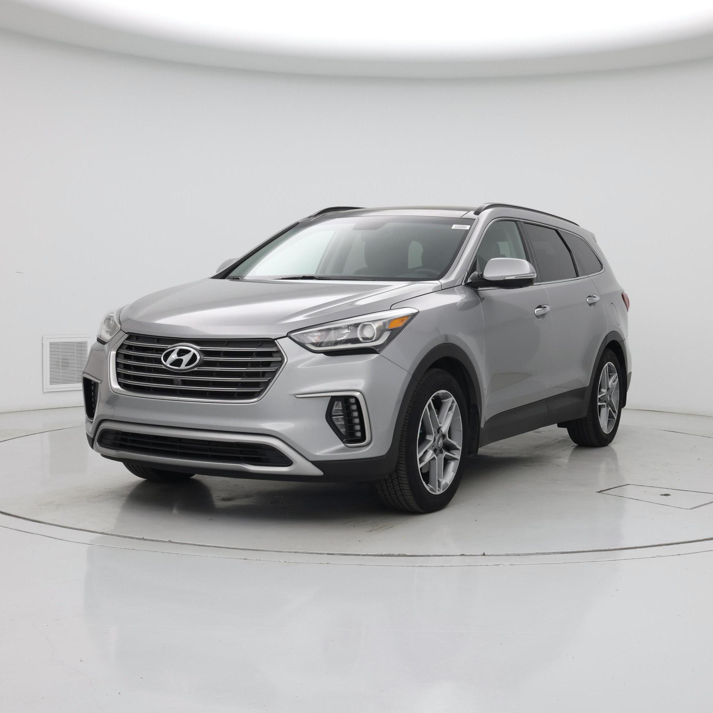 Thumbnail: 2017 Hyundai Santa Fe - 4