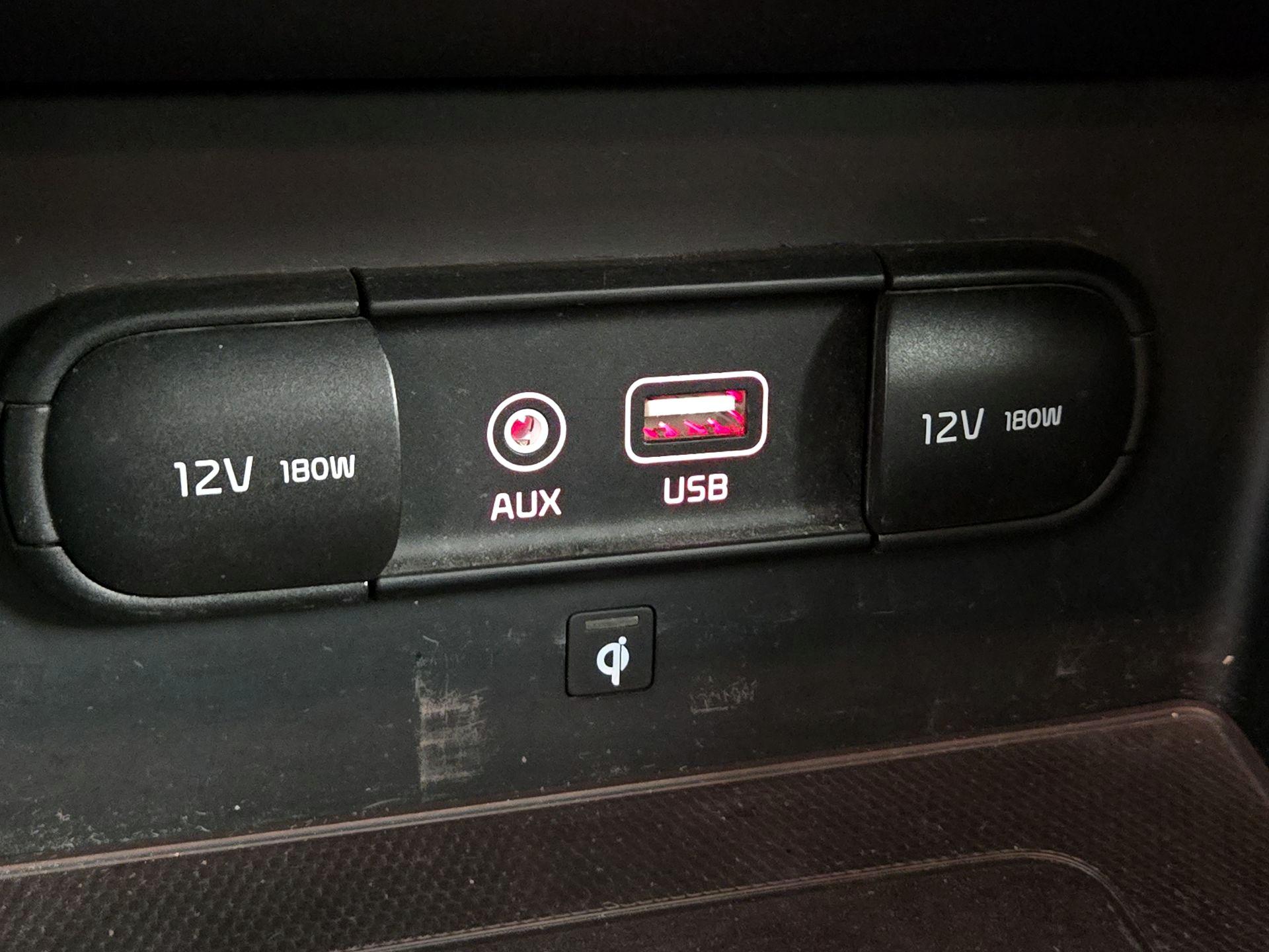 Thumbnail: 2017 Kia Niro - 19