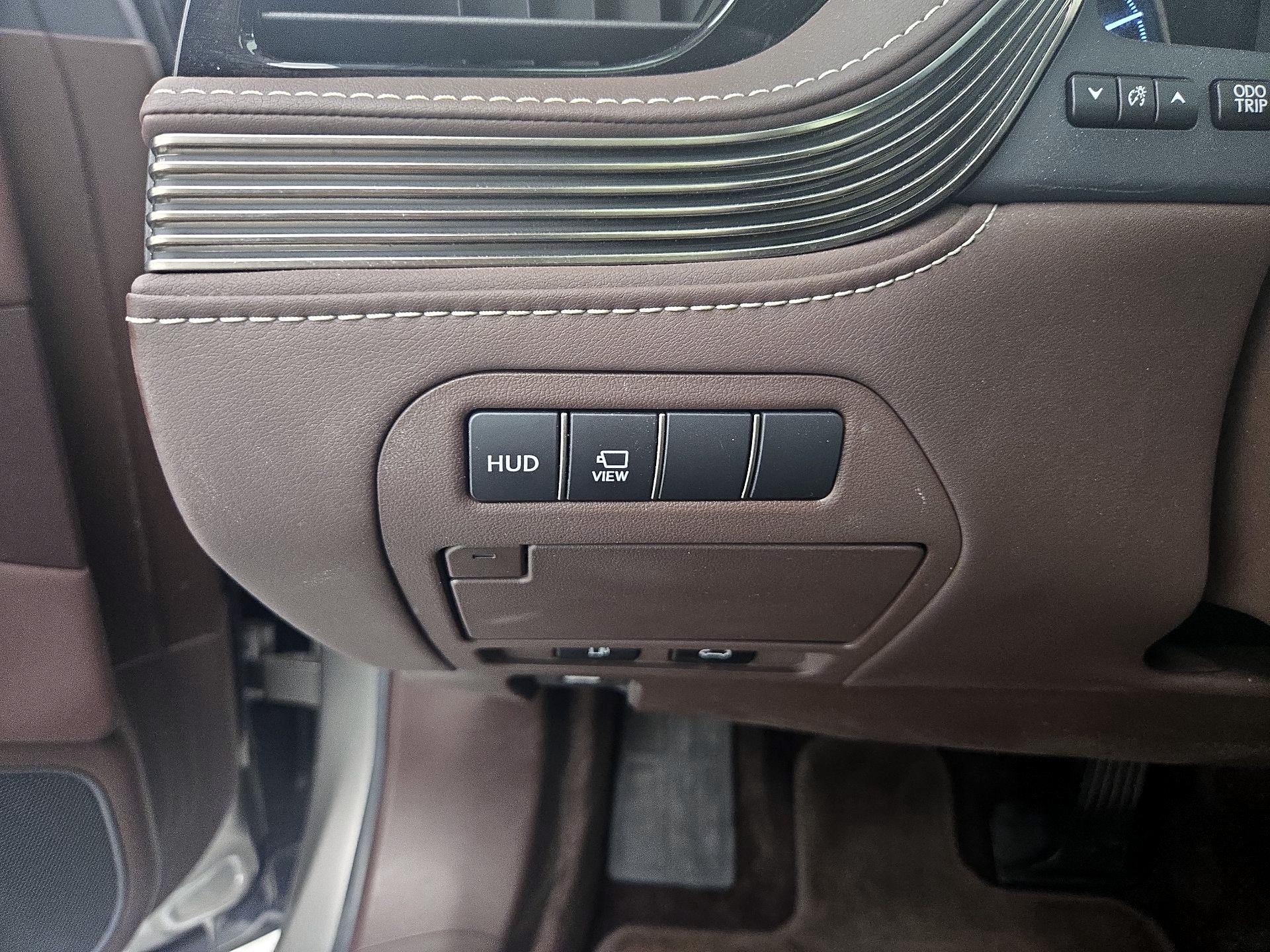 Thumbnail: 2019 Lexus LS - 13