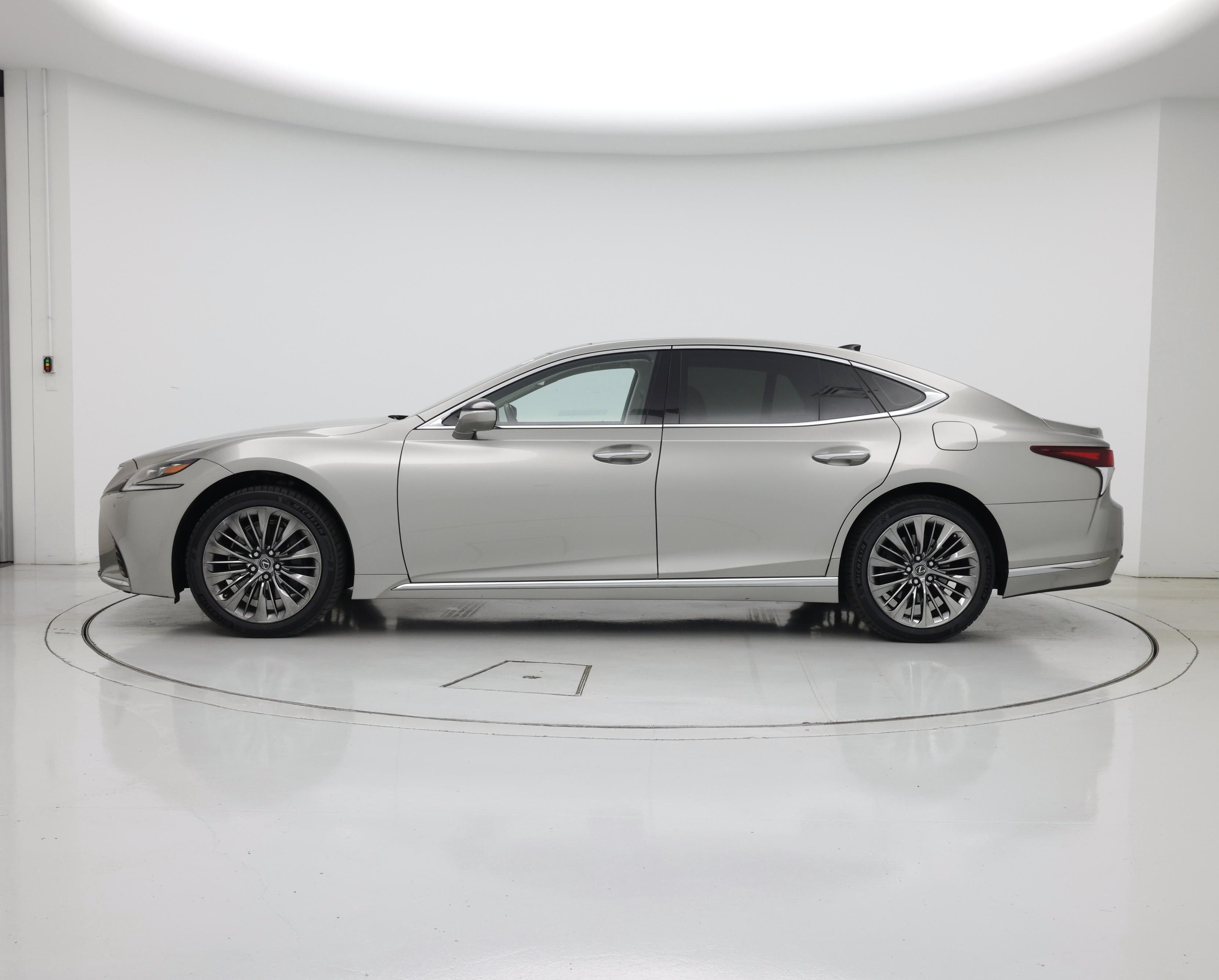 Thumbnail: 2019 Lexus LS - 3