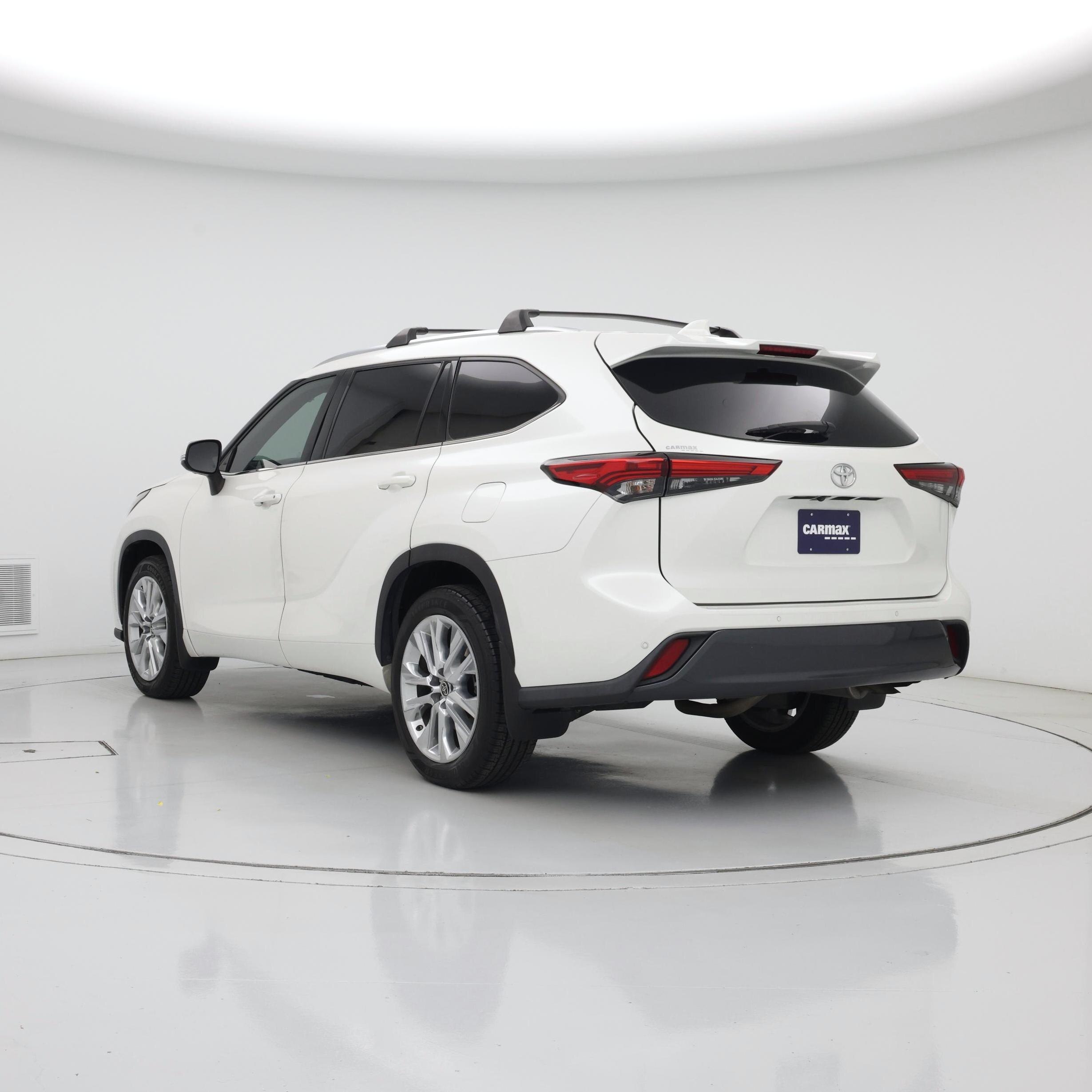 Thumbnail: 2020 Toyota Highlander - 2