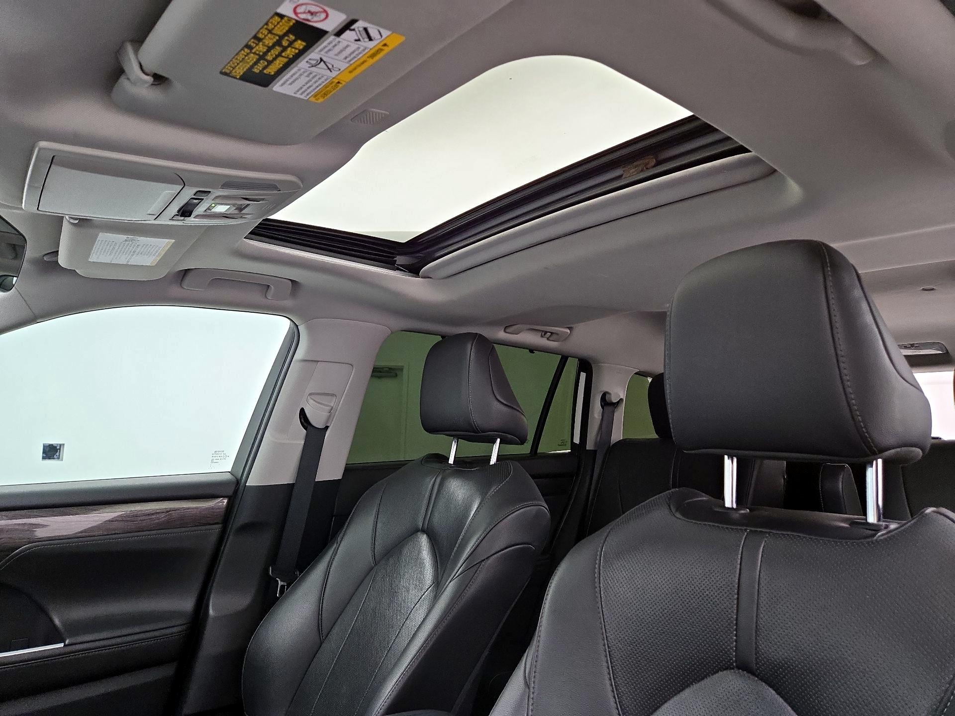 Thumbnail: 2020 Toyota Highlander - 20
