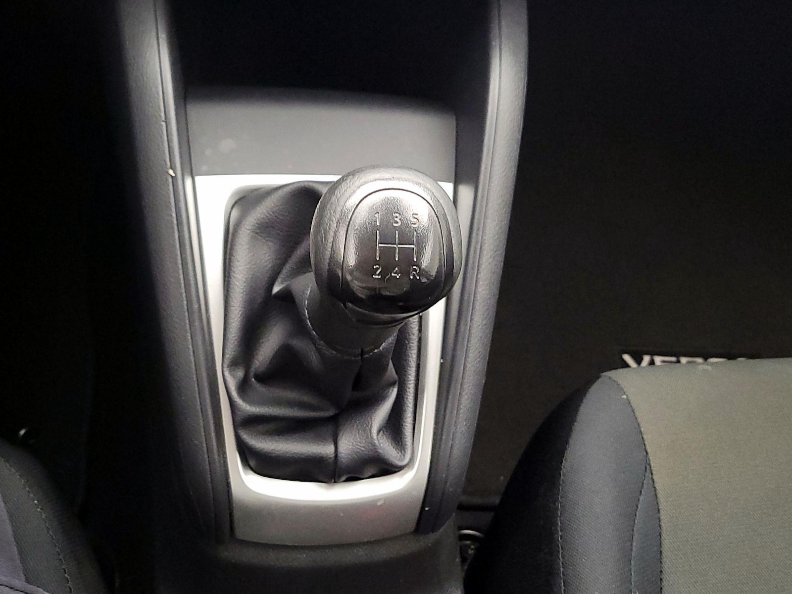 2024 Nissan Versa Sedan S - Photo 18