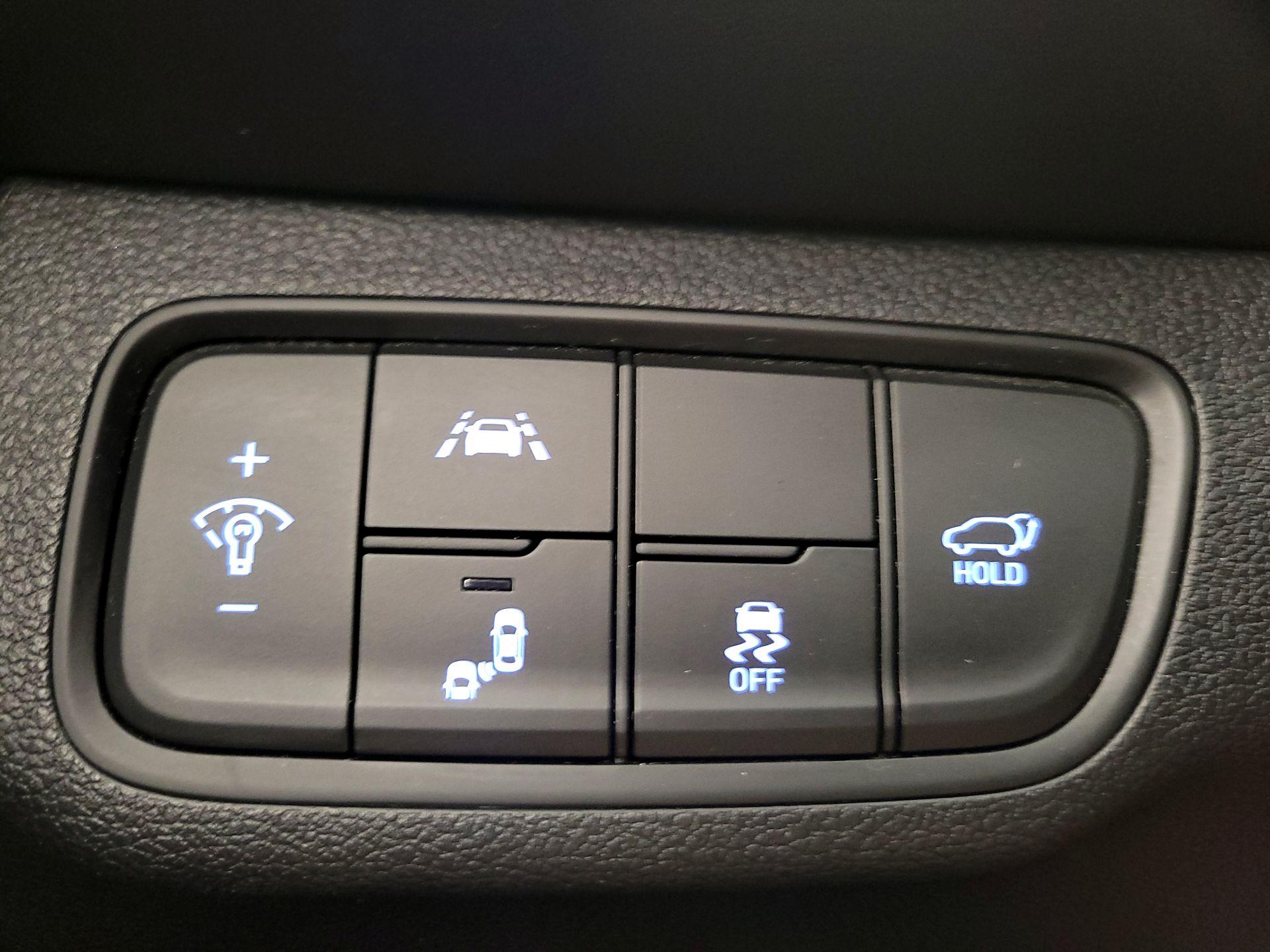 Thumbnail: 2020 Hyundai Santa Fe - 13