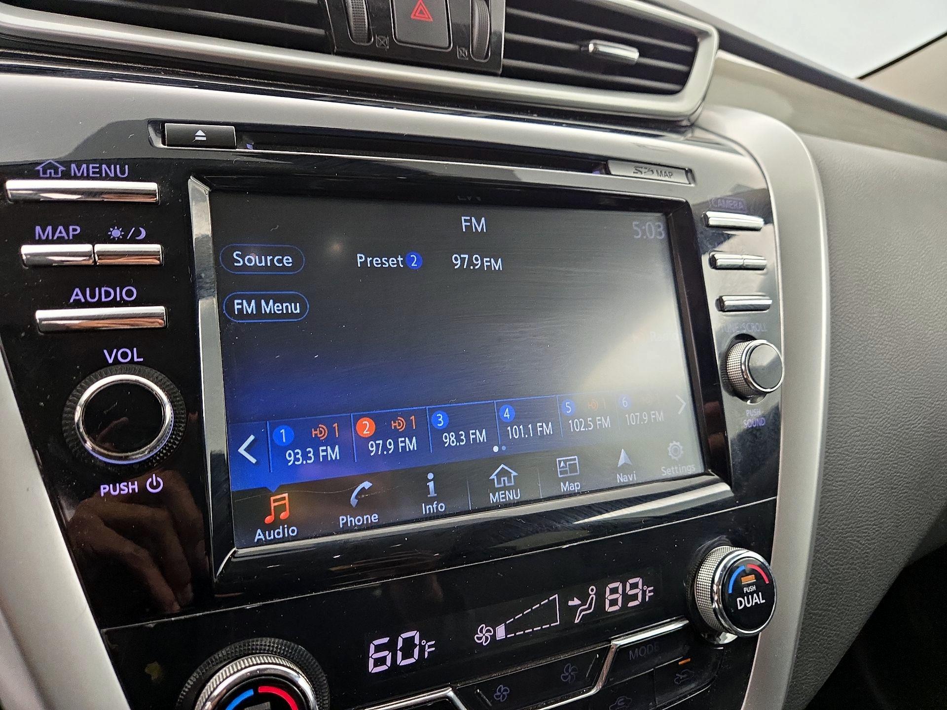 Thumbnail: 2015 Nissan Murano - 16