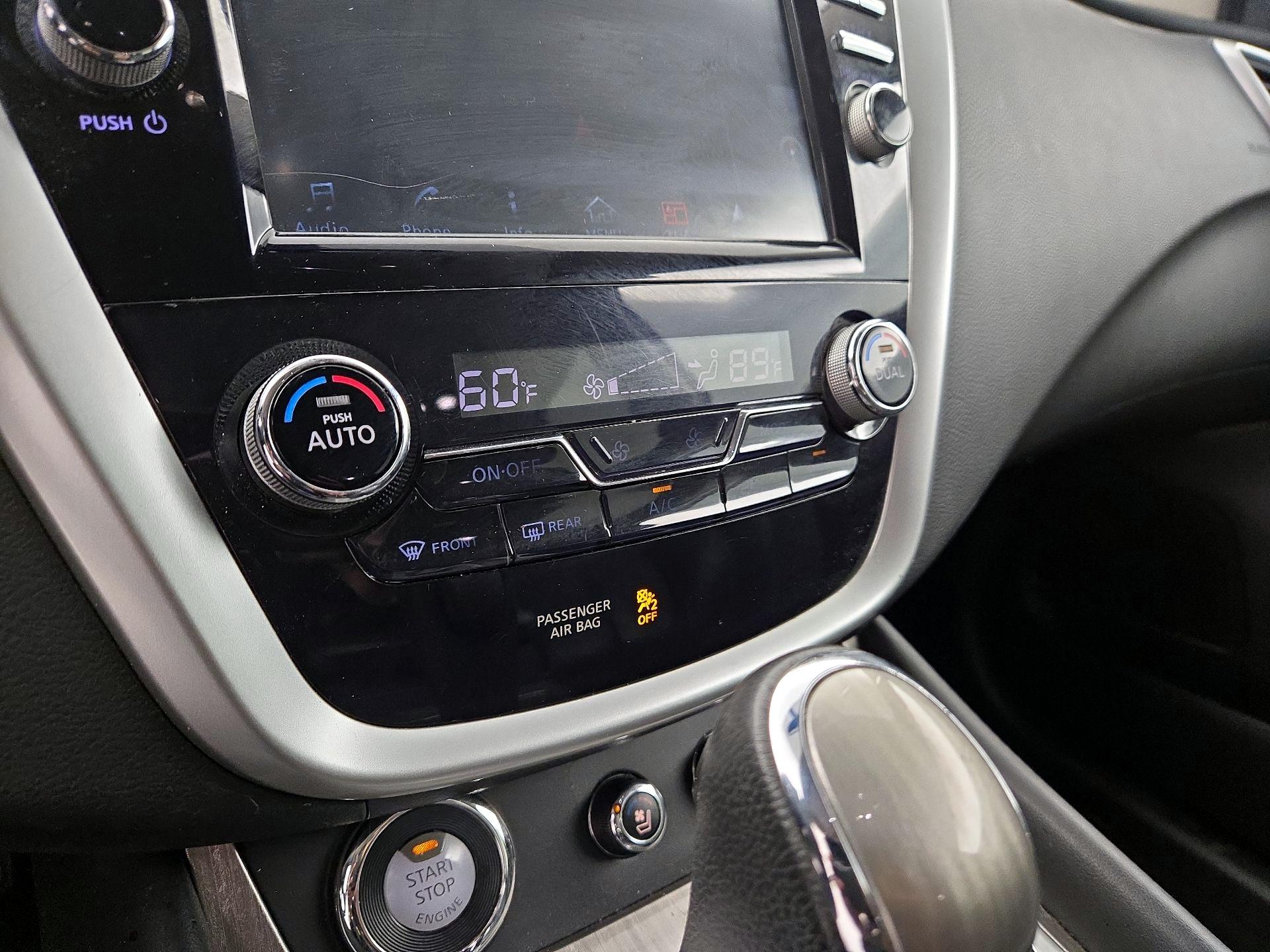 Thumbnail: 2015 Nissan Murano - 17