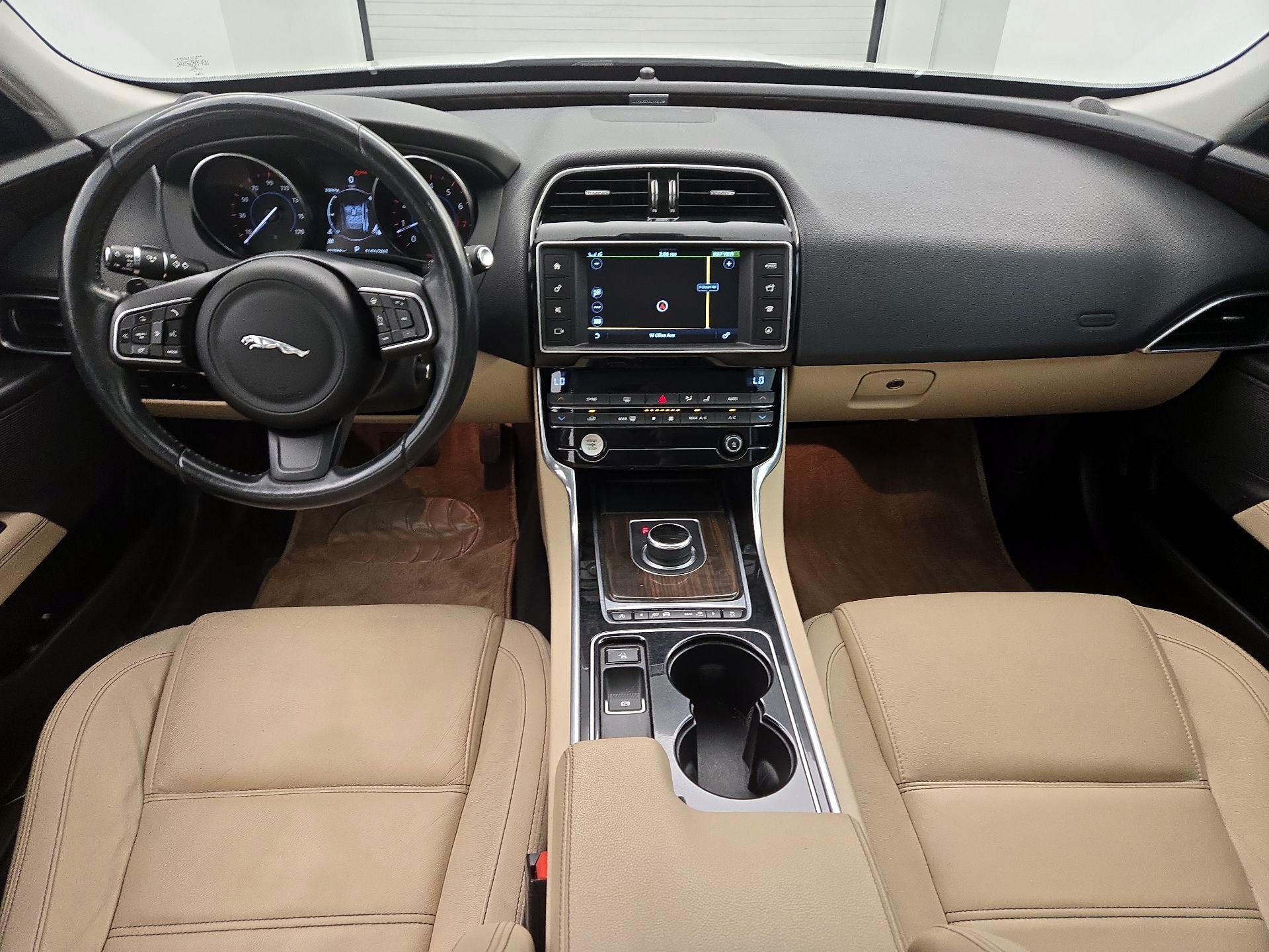 Thumbnail: 2017 Jaguar XE - 9