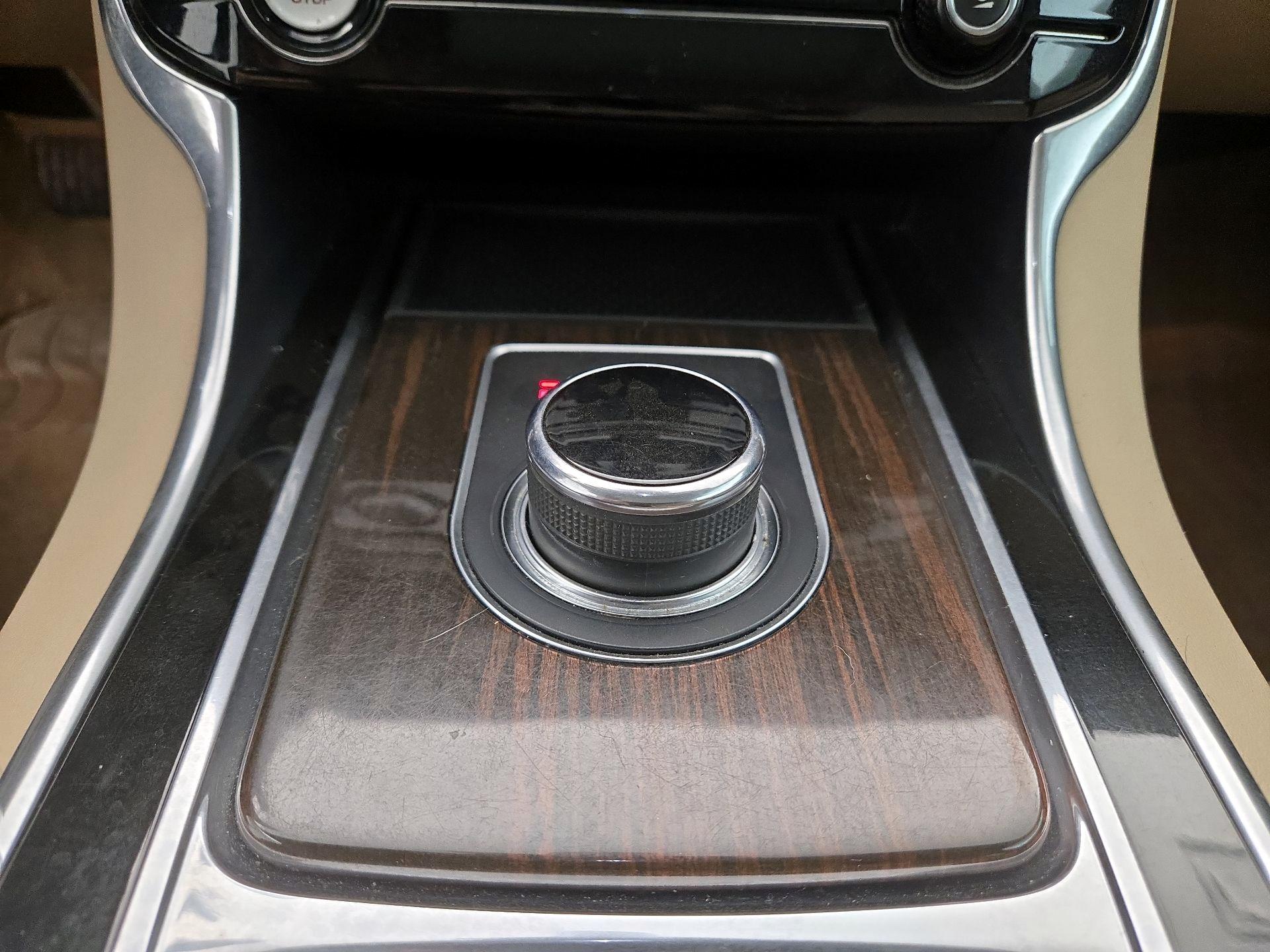 Thumbnail: 2017 Jaguar XE - 18