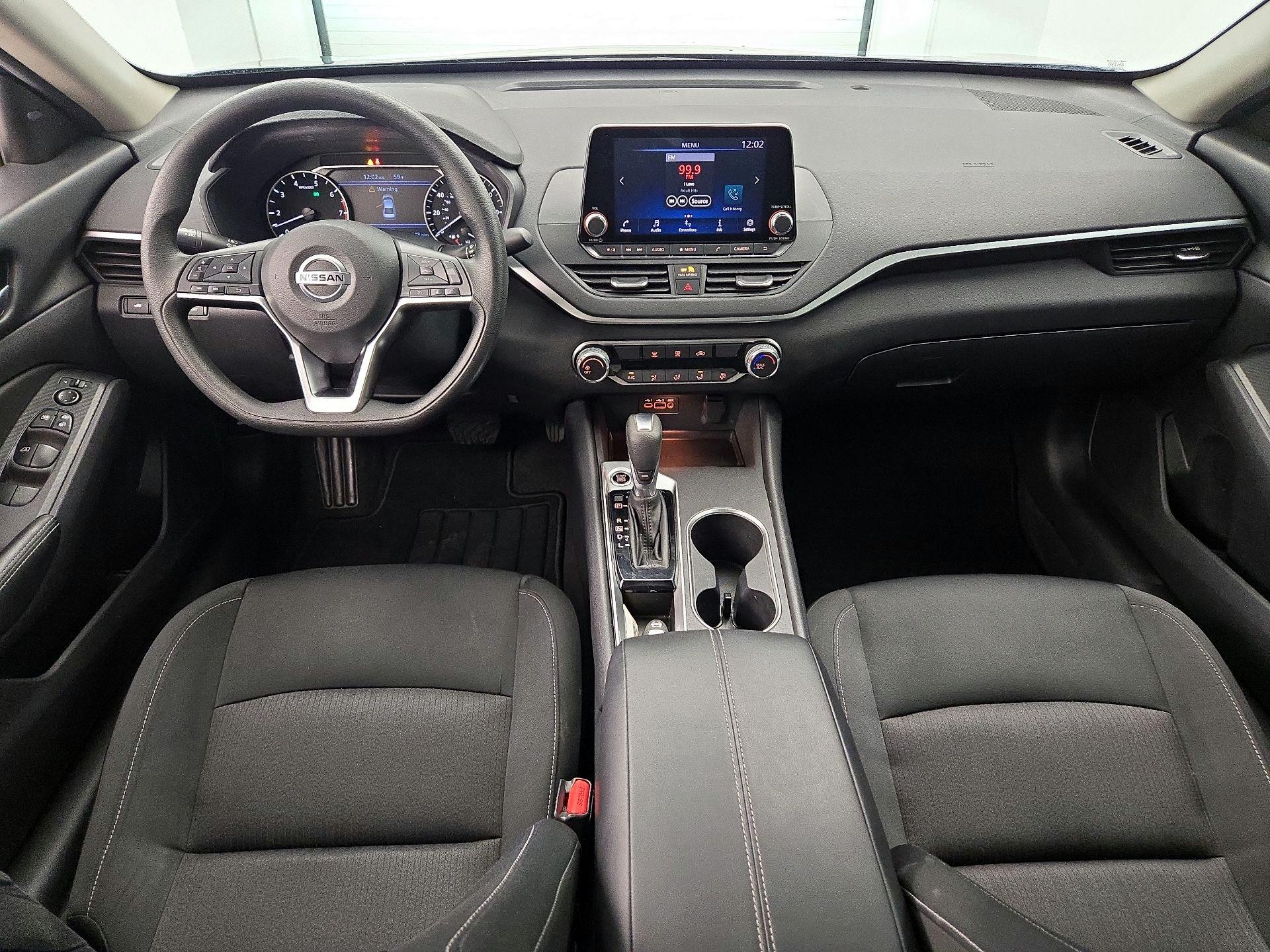 Thumbnail: 2022 Nissan Altima - 9