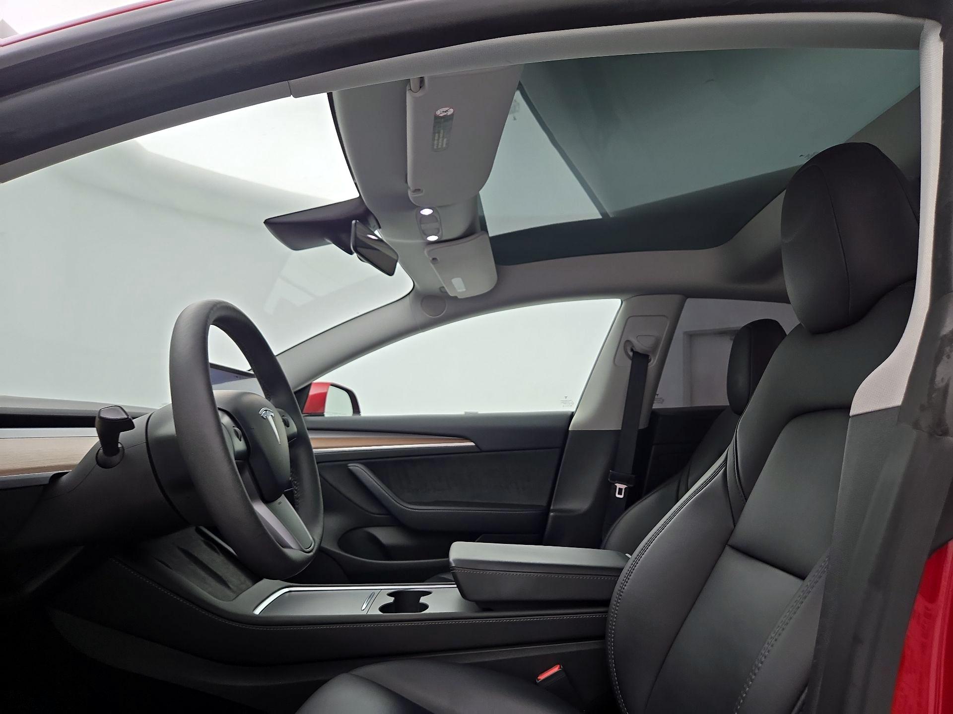 Thumbnail: 2023 Tesla Model 3 - 18