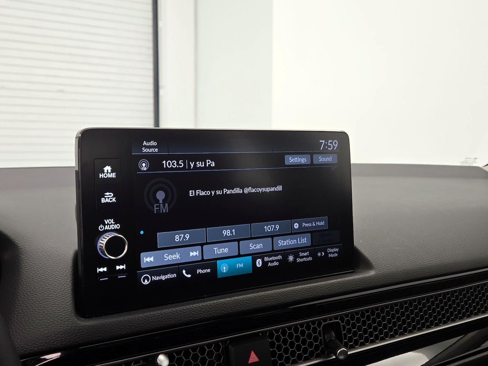 2024 Honda Civic Touring - Photo 17