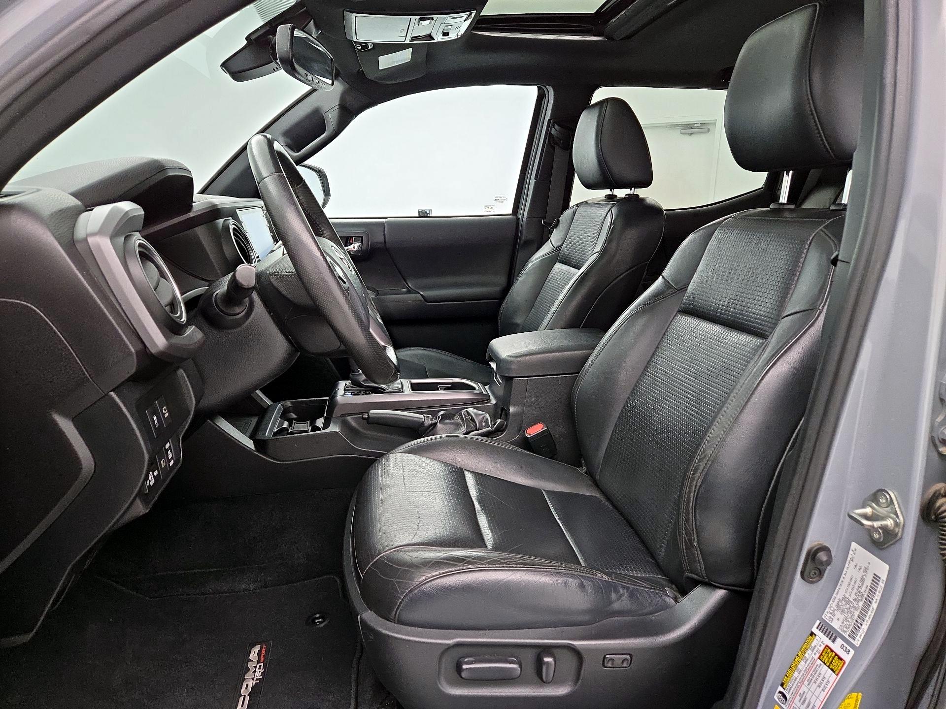 Thumbnail: 2020 Toyota Tacoma - 11