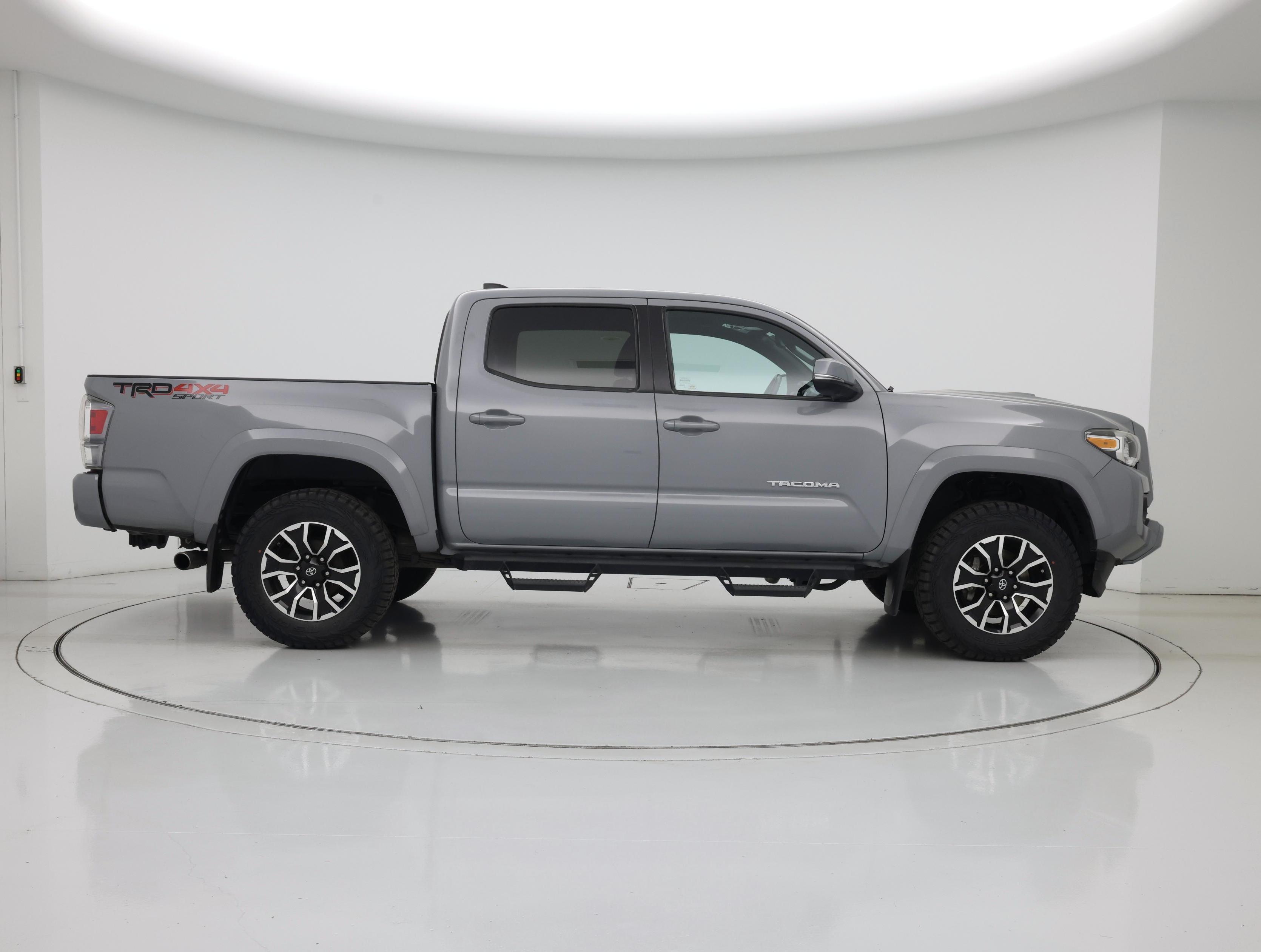 Thumbnail: 2020 Toyota Tacoma - 7