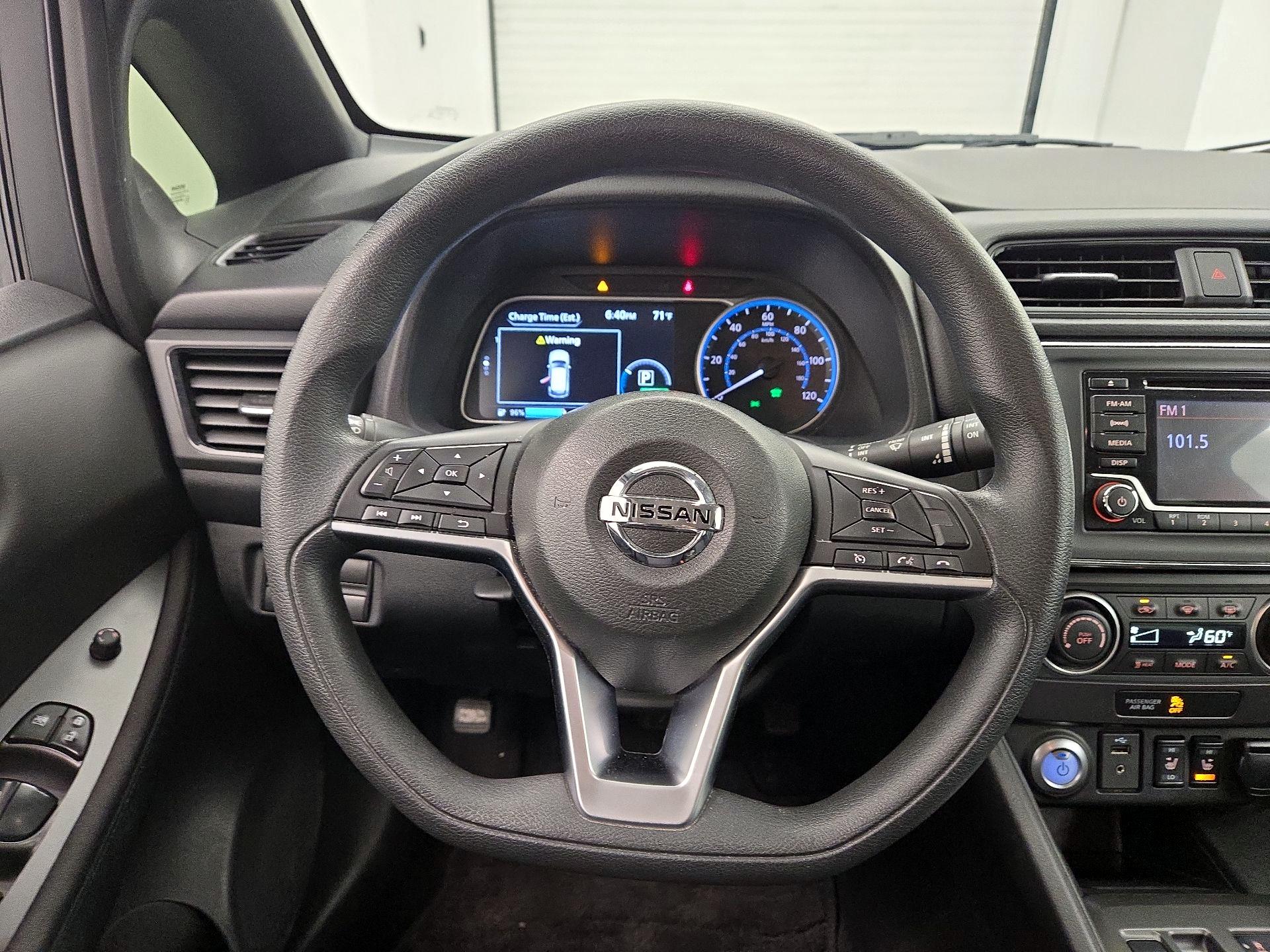 Thumbnail: 2019 Nissan Leaf - 10