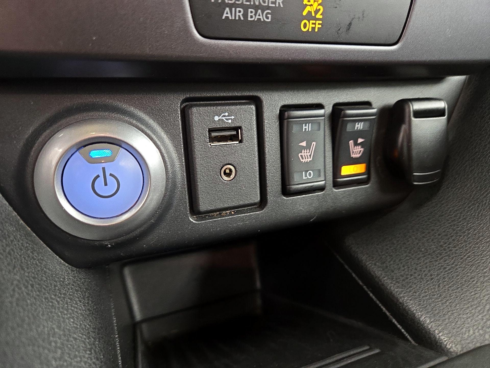 Thumbnail: 2019 Nissan Leaf - 18