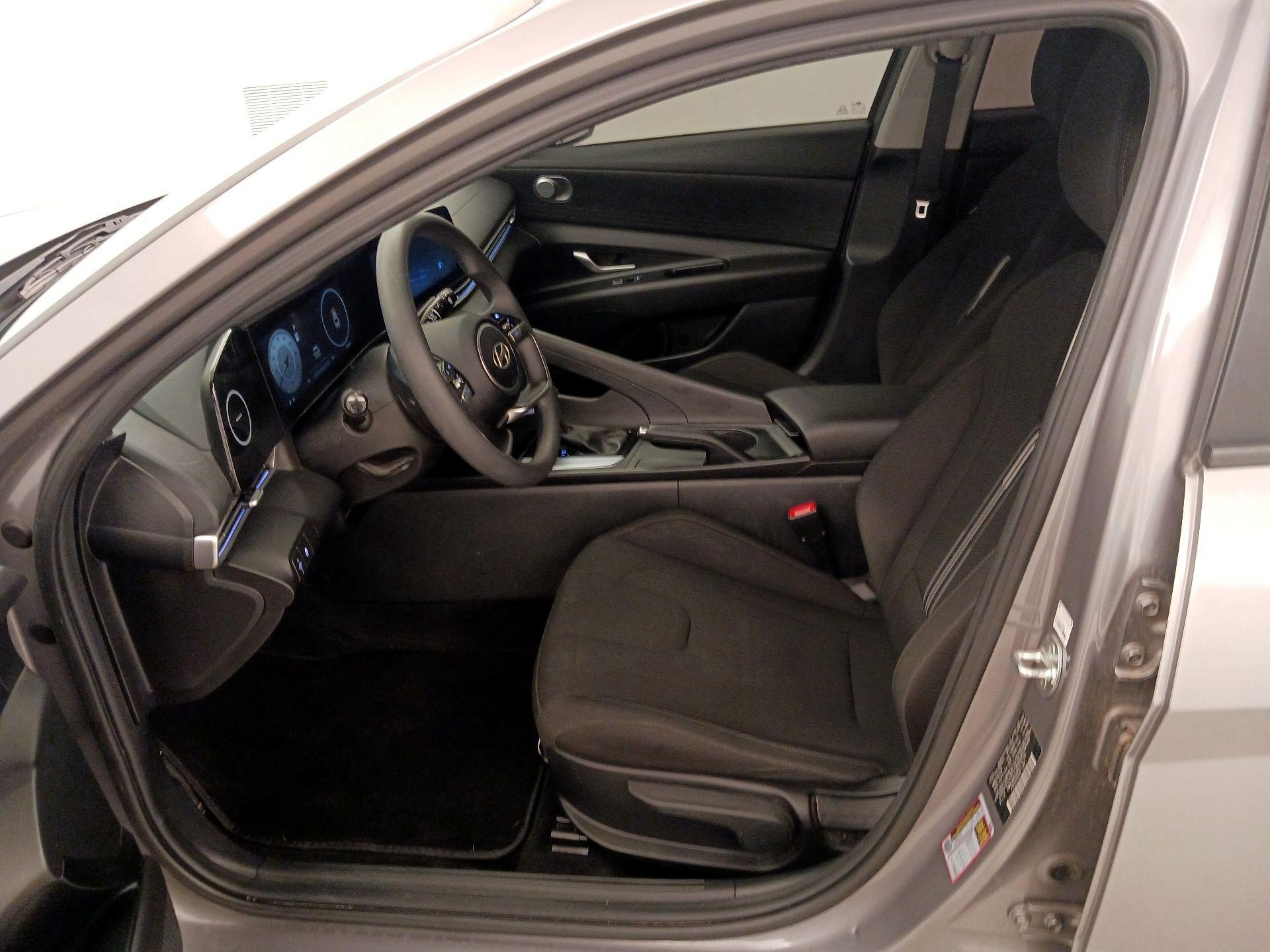 Thumbnail: 2024 Hyundai Elantra - 11