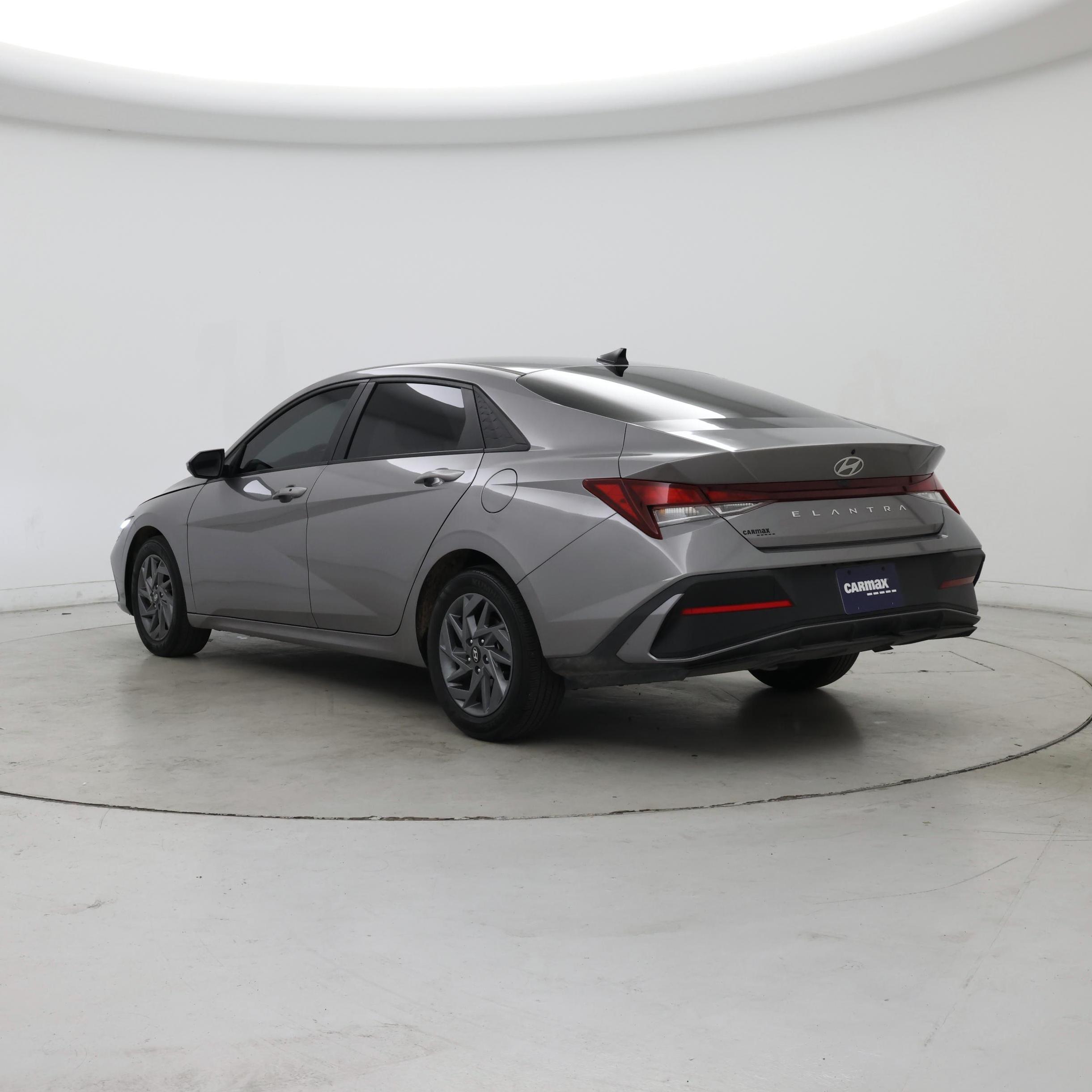 Thumbnail: 2024 Hyundai Elantra - 2