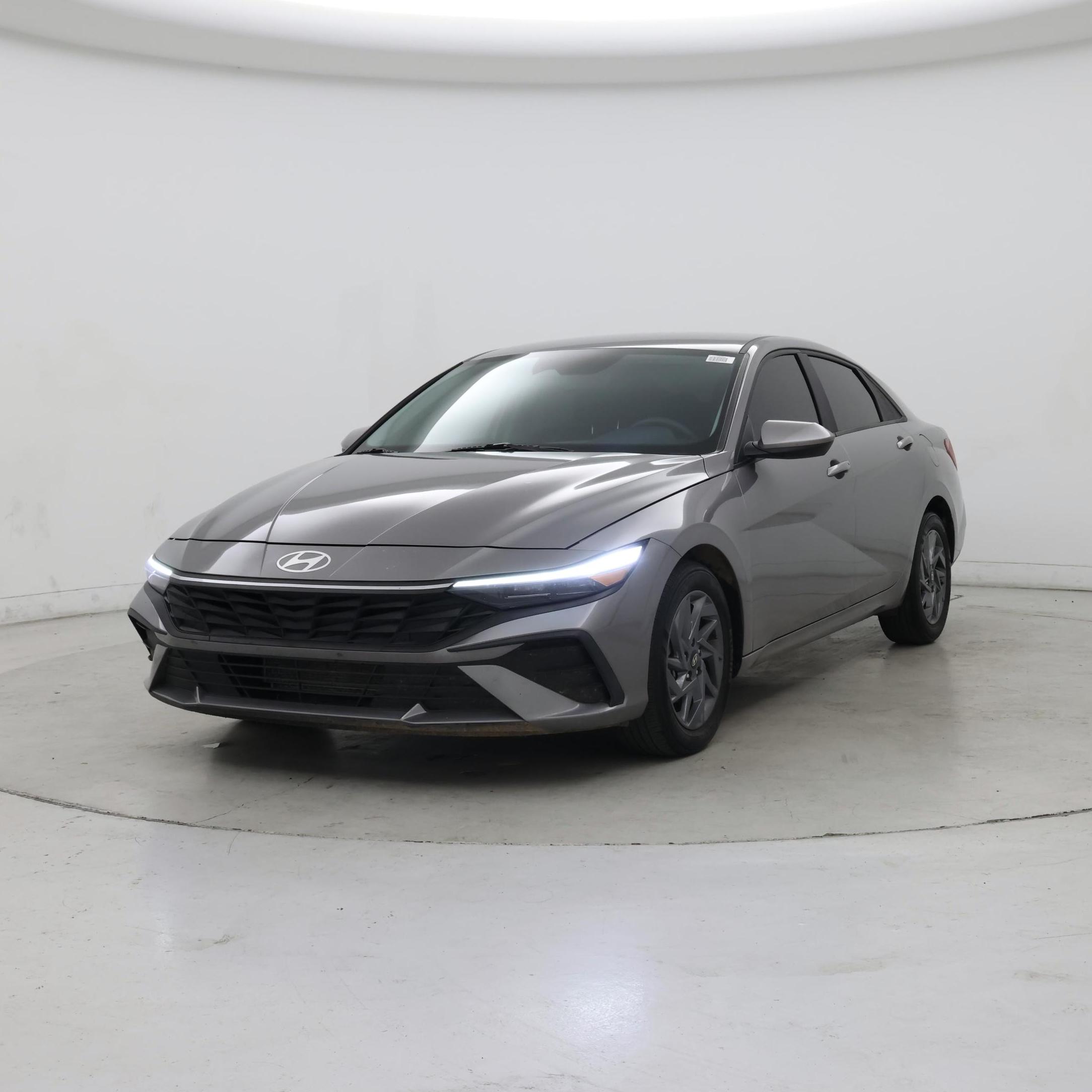 Thumbnail: 2024 Hyundai Elantra - 4