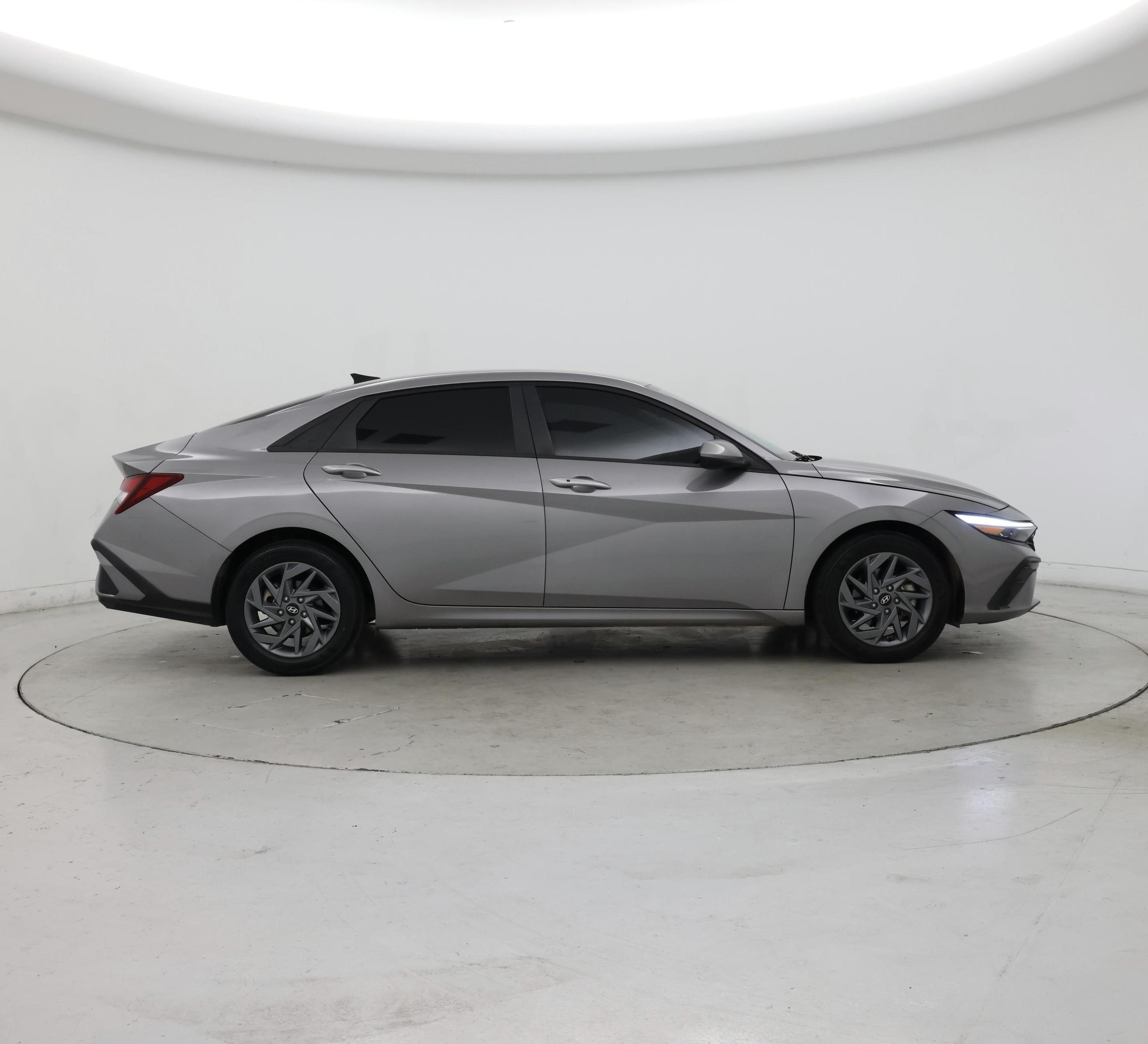 Thumbnail: 2024 Hyundai Elantra - 7