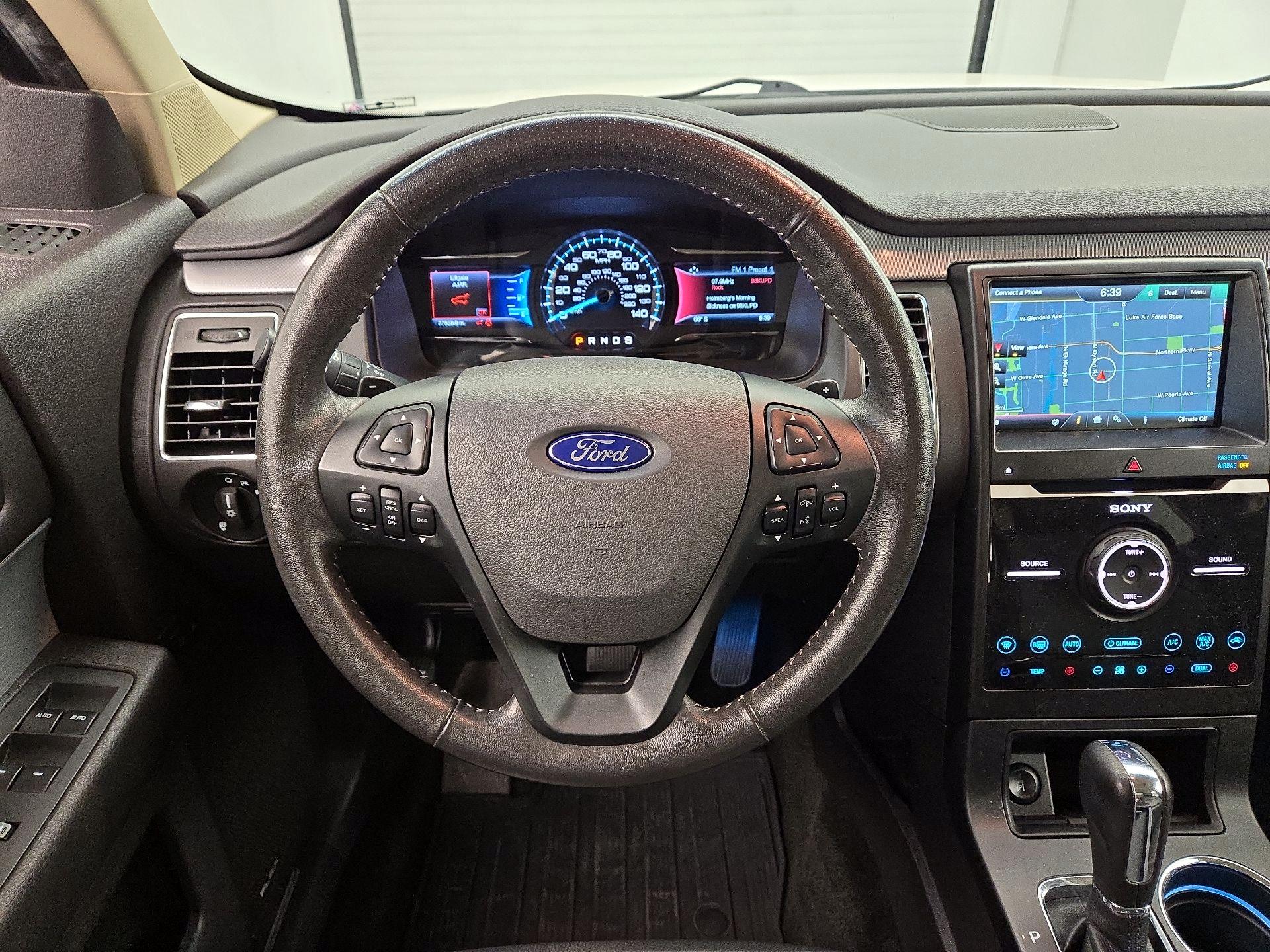 Thumbnail: 2015 Ford Flex - 10