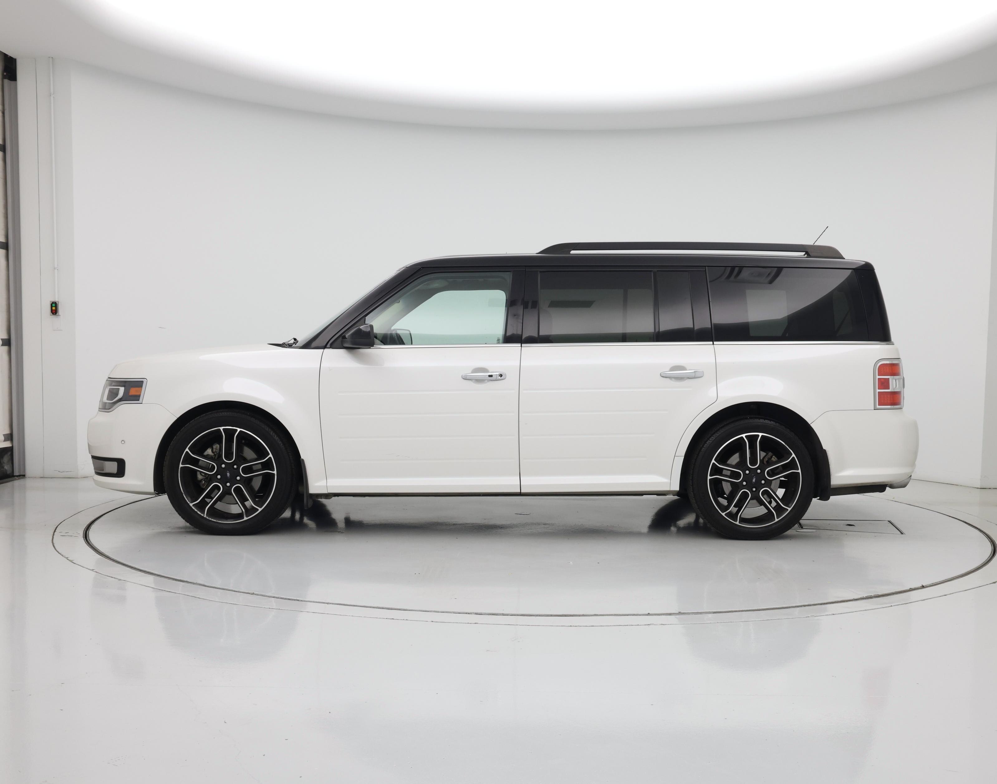 Thumbnail: 2015 Ford Flex - 3