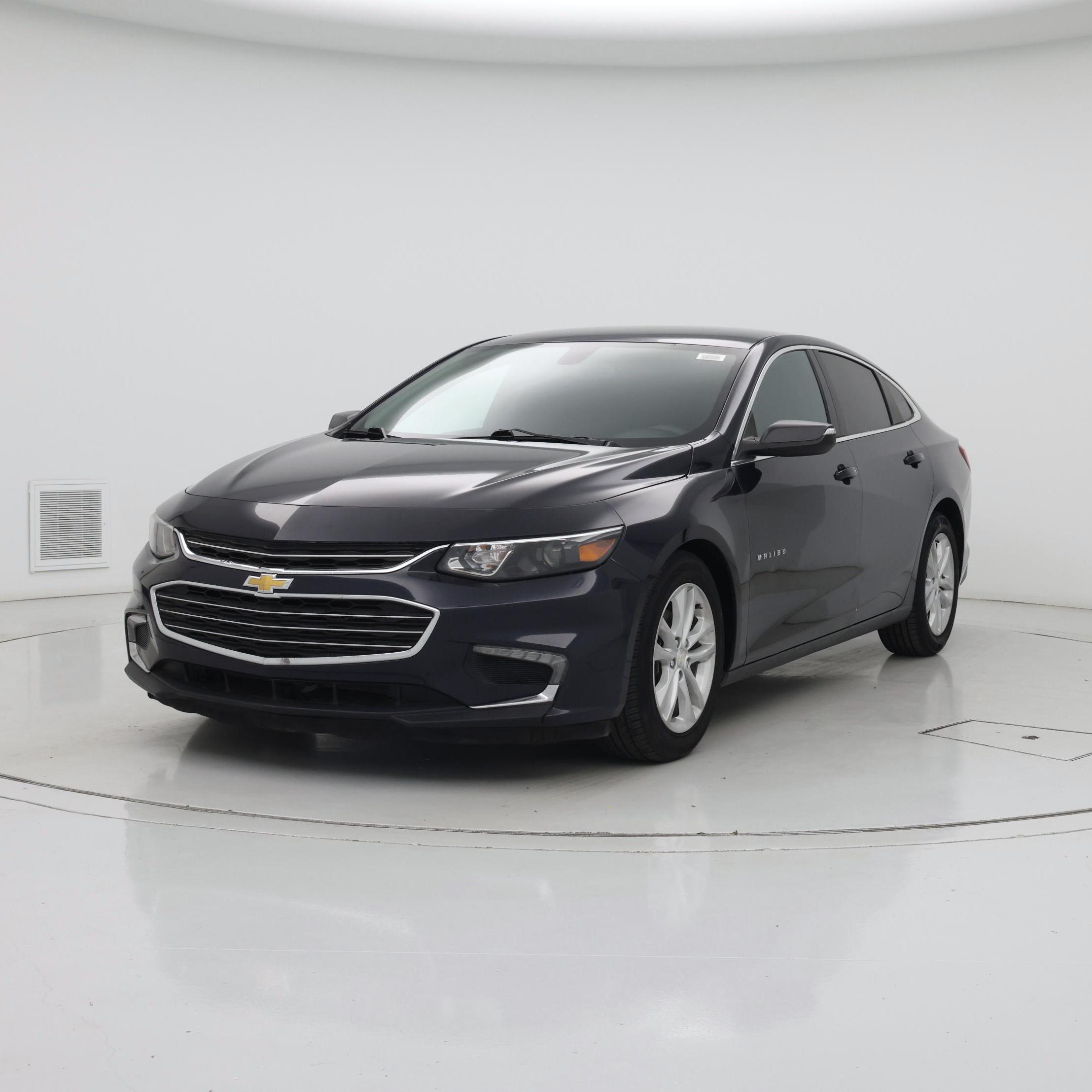Thumbnail: 2018 Chevrolet Malibu - 4