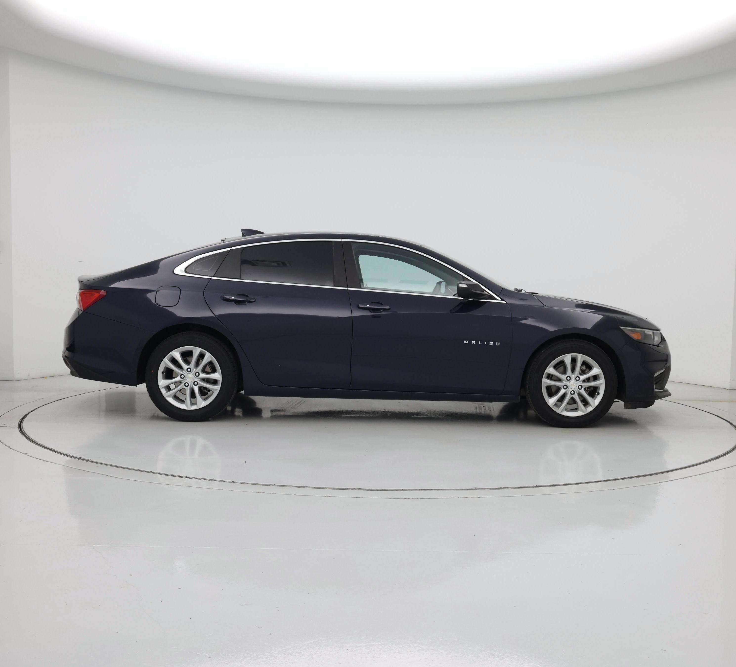 Thumbnail: 2018 Chevrolet Malibu - 7