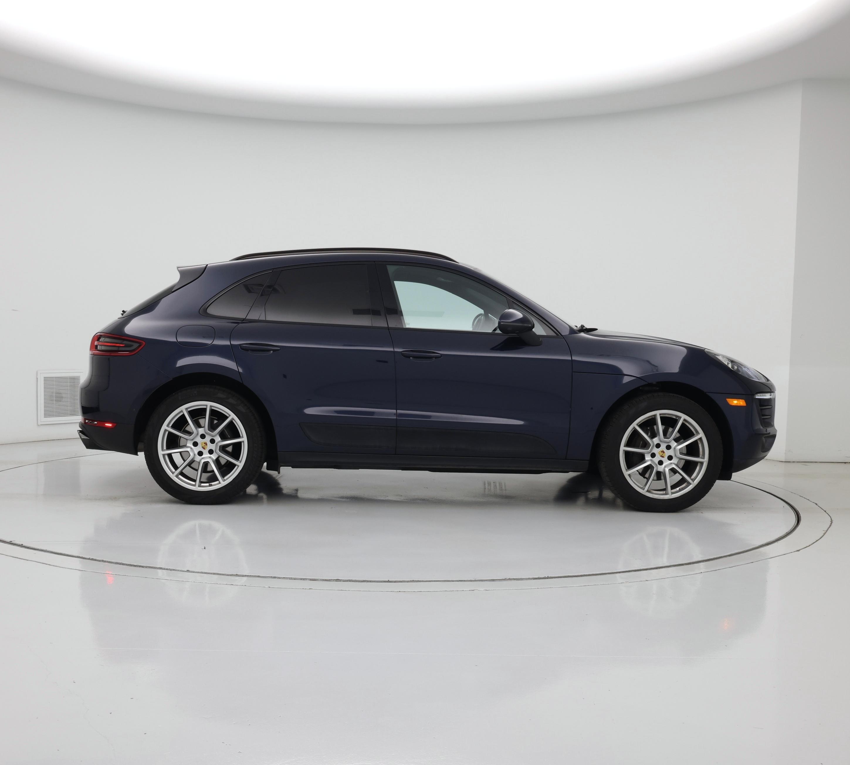 Thumbnail: 2018 Porsche Macan - 7