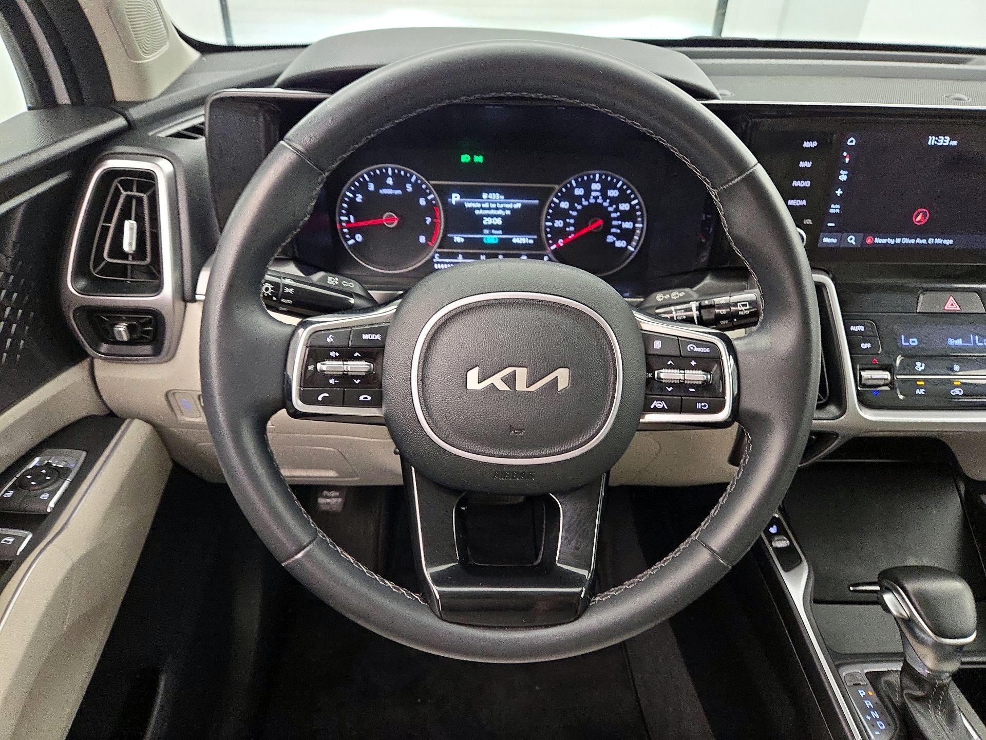 Thumbnail: 2023 Kia Sorento - 10