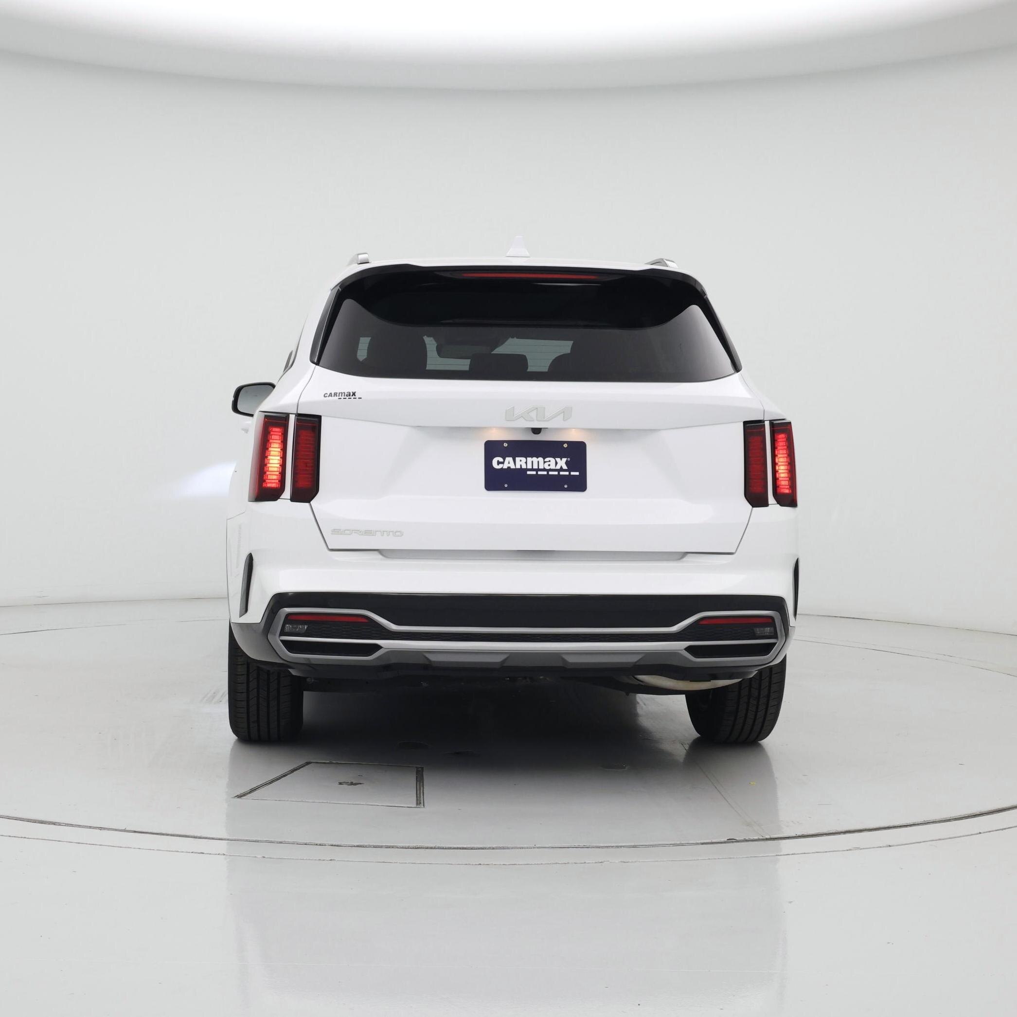 Thumbnail: 2023 Kia Sorento - 6