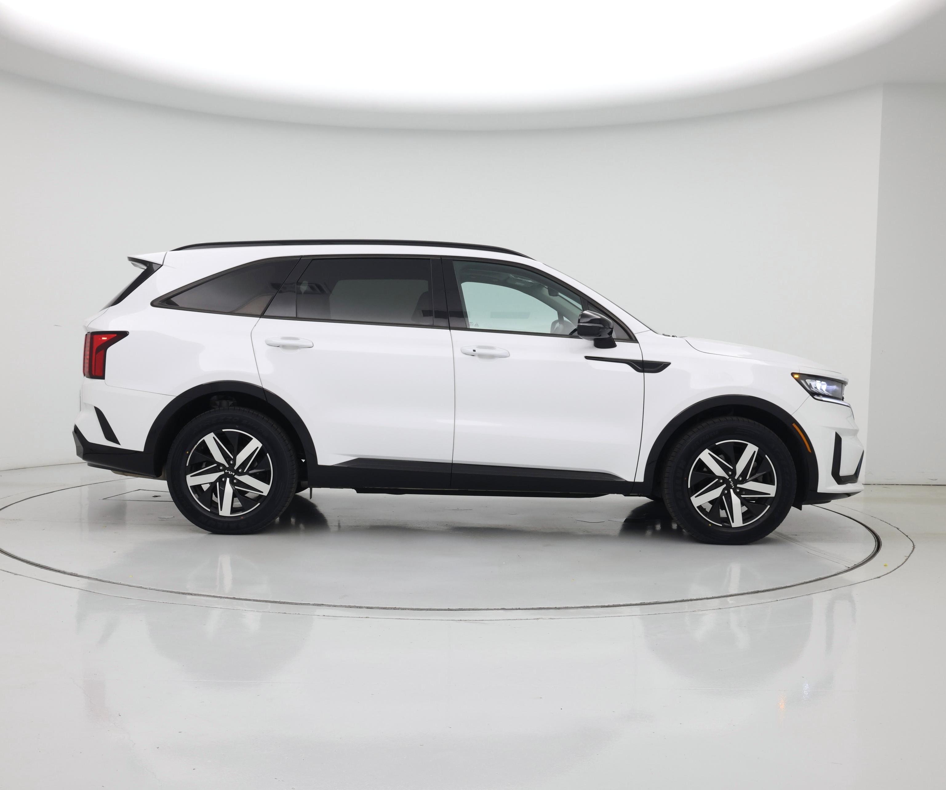 Thumbnail: 2023 Kia Sorento - 7