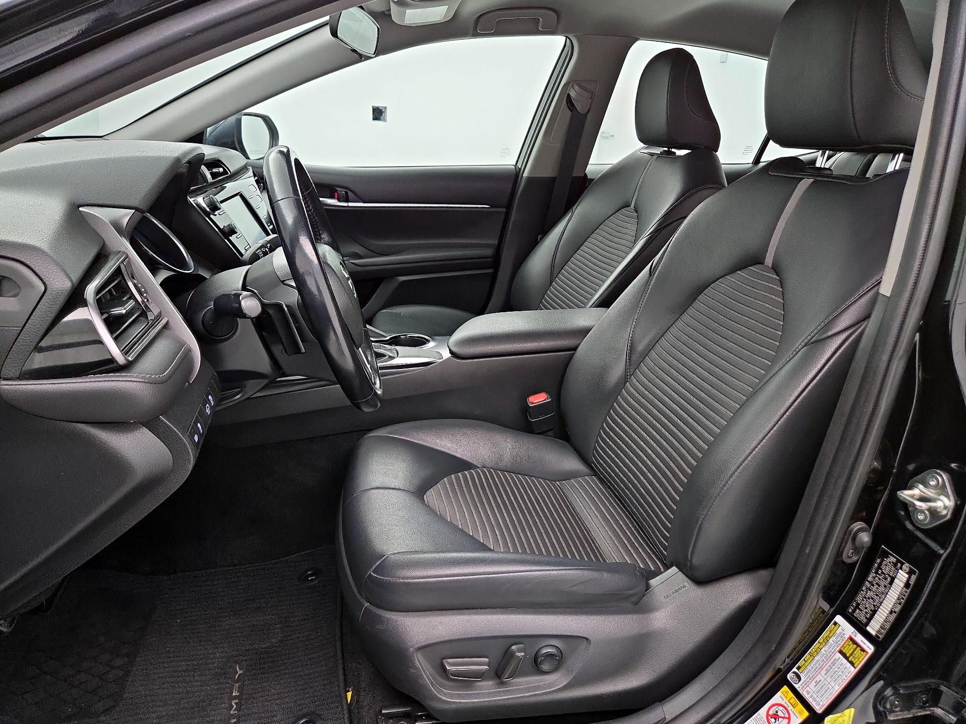 Thumbnail: 2019 Toyota Camry - 11