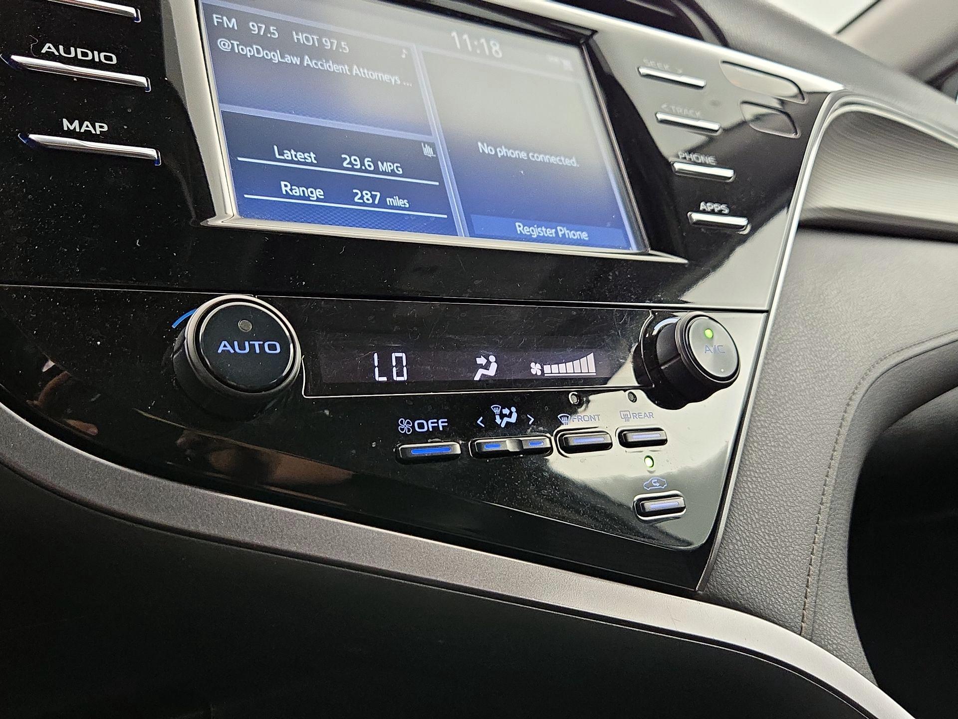 Thumbnail: 2019 Toyota Camry - 16