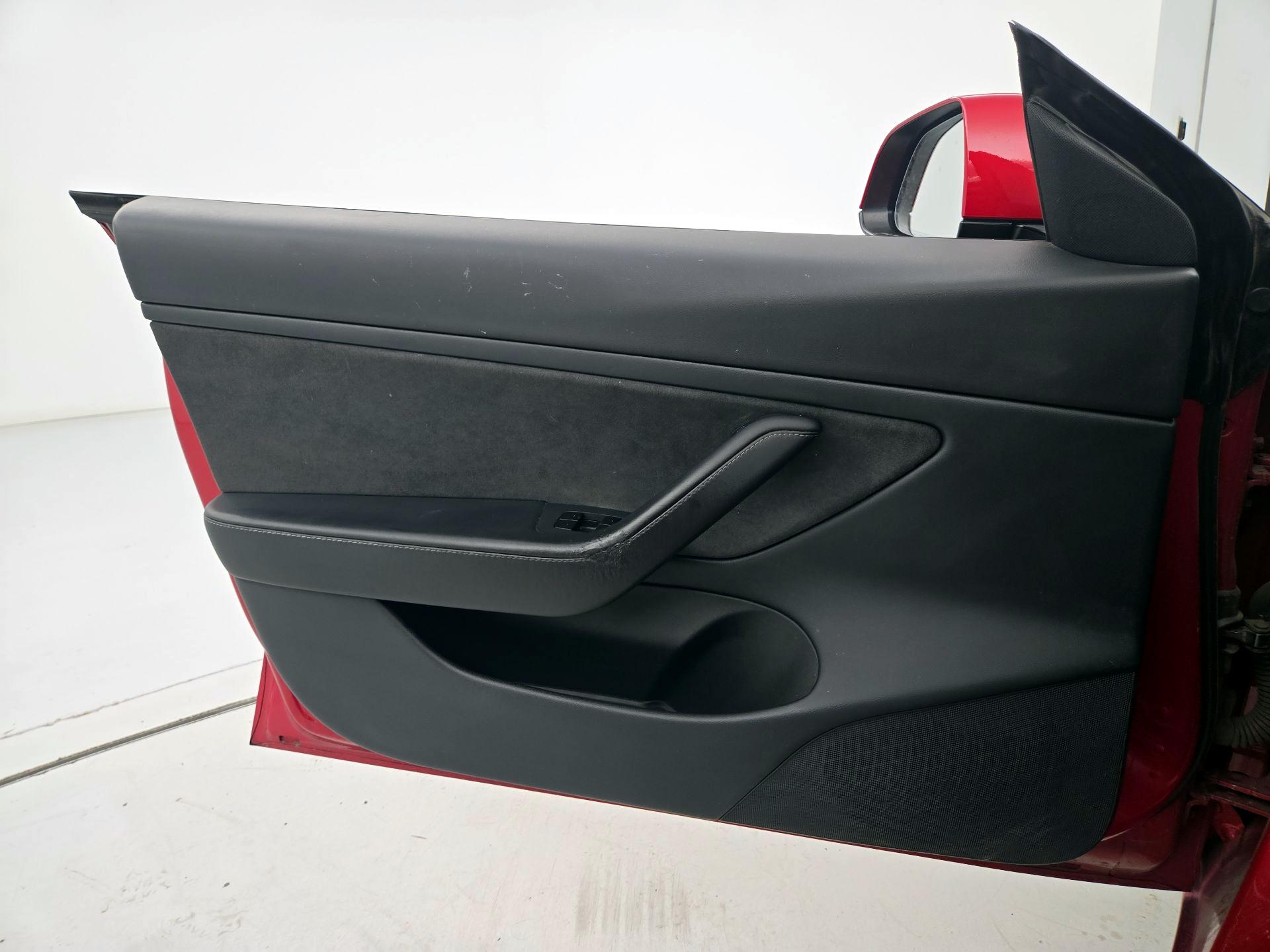 Thumbnail: 2021 Tesla Model 3 - 12