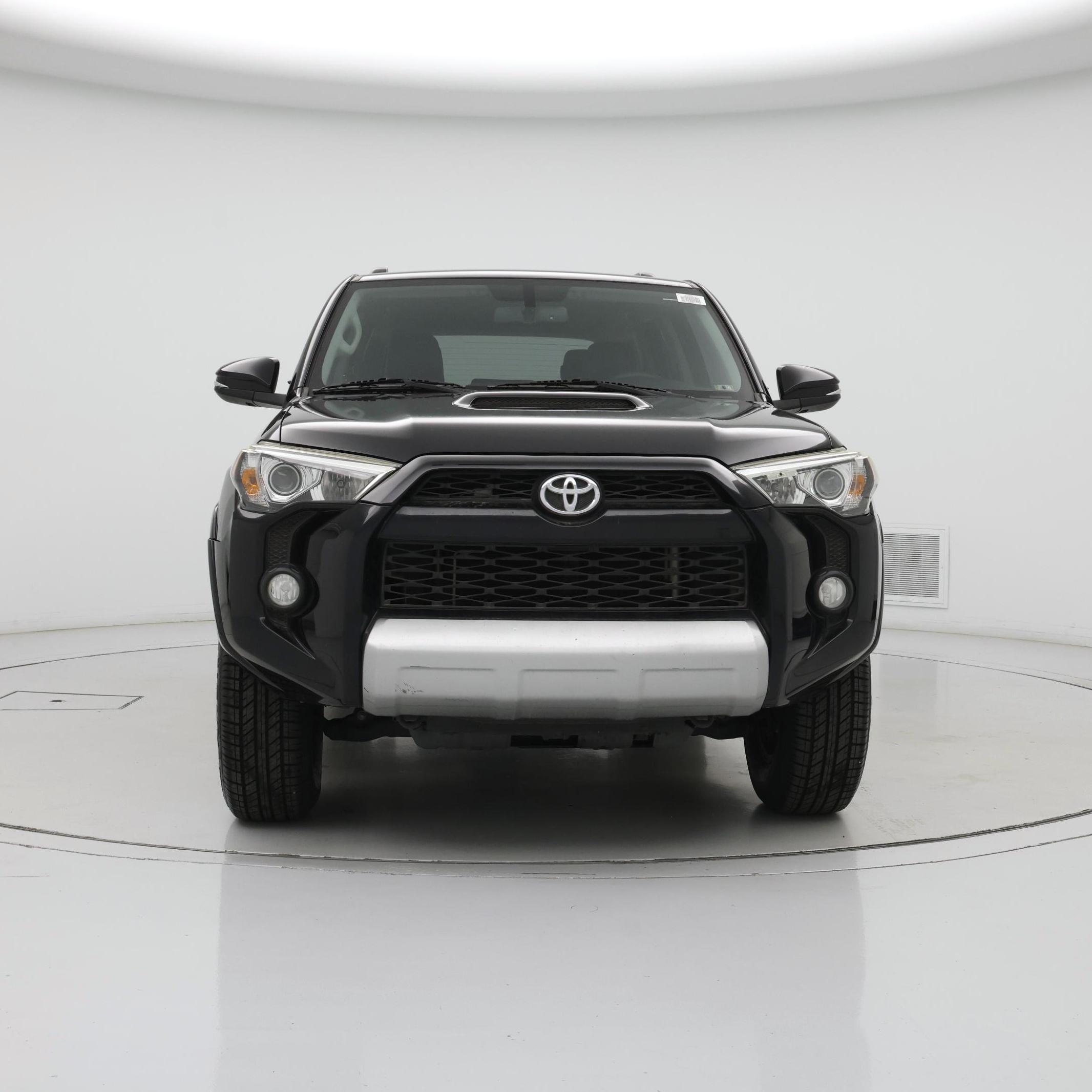Thumbnail: 2017 Toyota 4Runner - 5