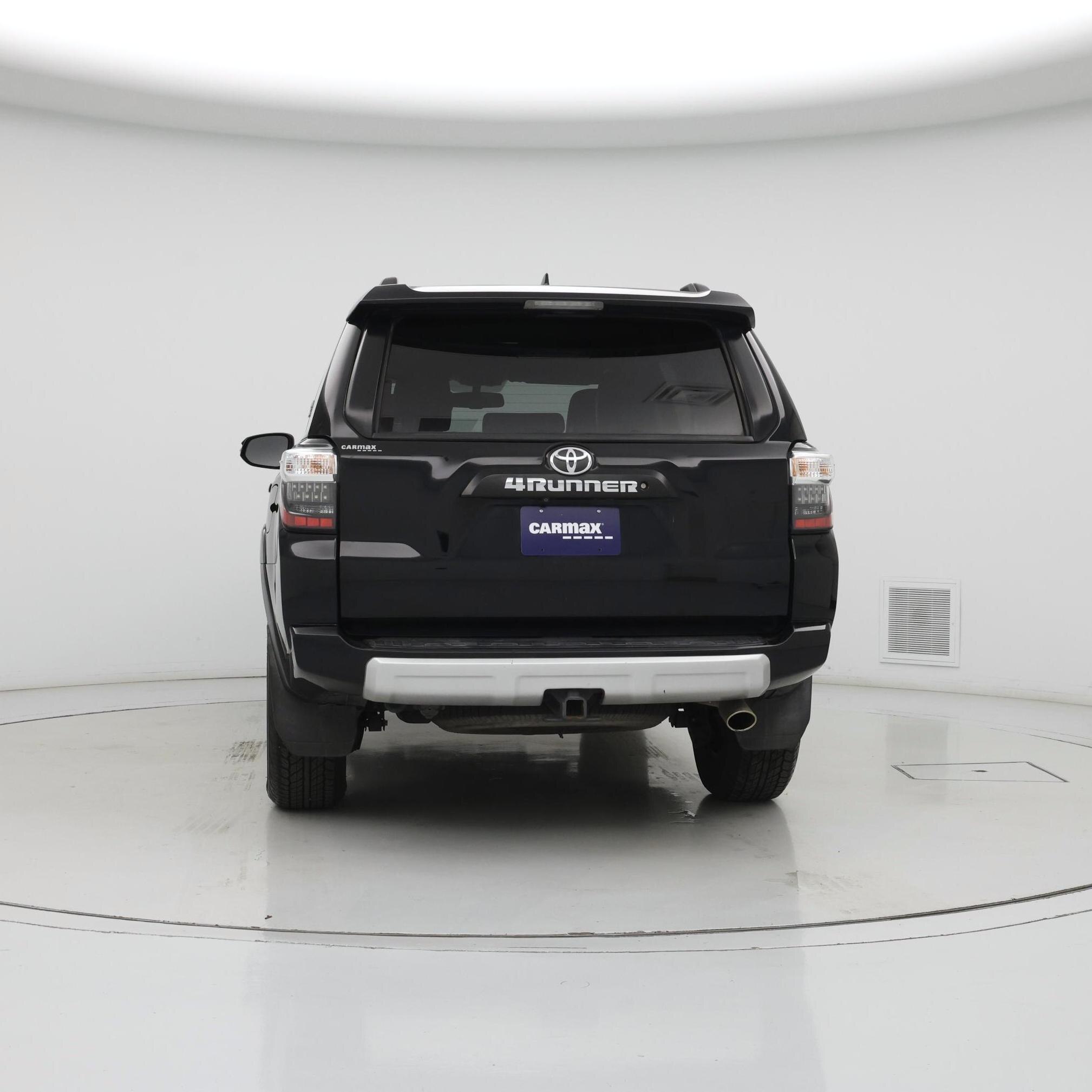 Thumbnail: 2017 Toyota 4Runner - 6