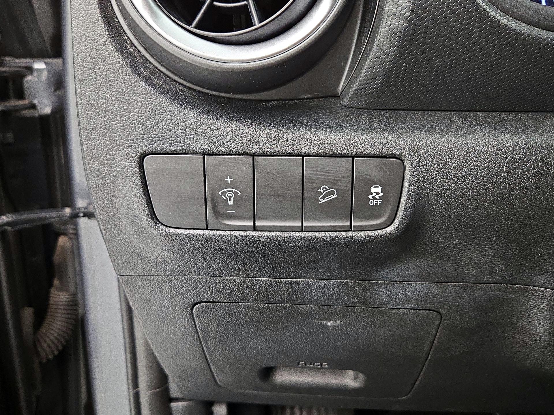 Thumbnail: 2022 Hyundai Kona - 13