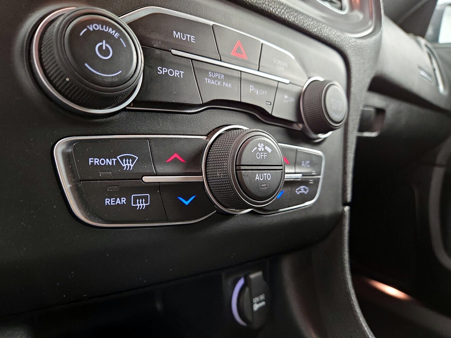 Thumbnail: 2023 Dodge Charger - 16