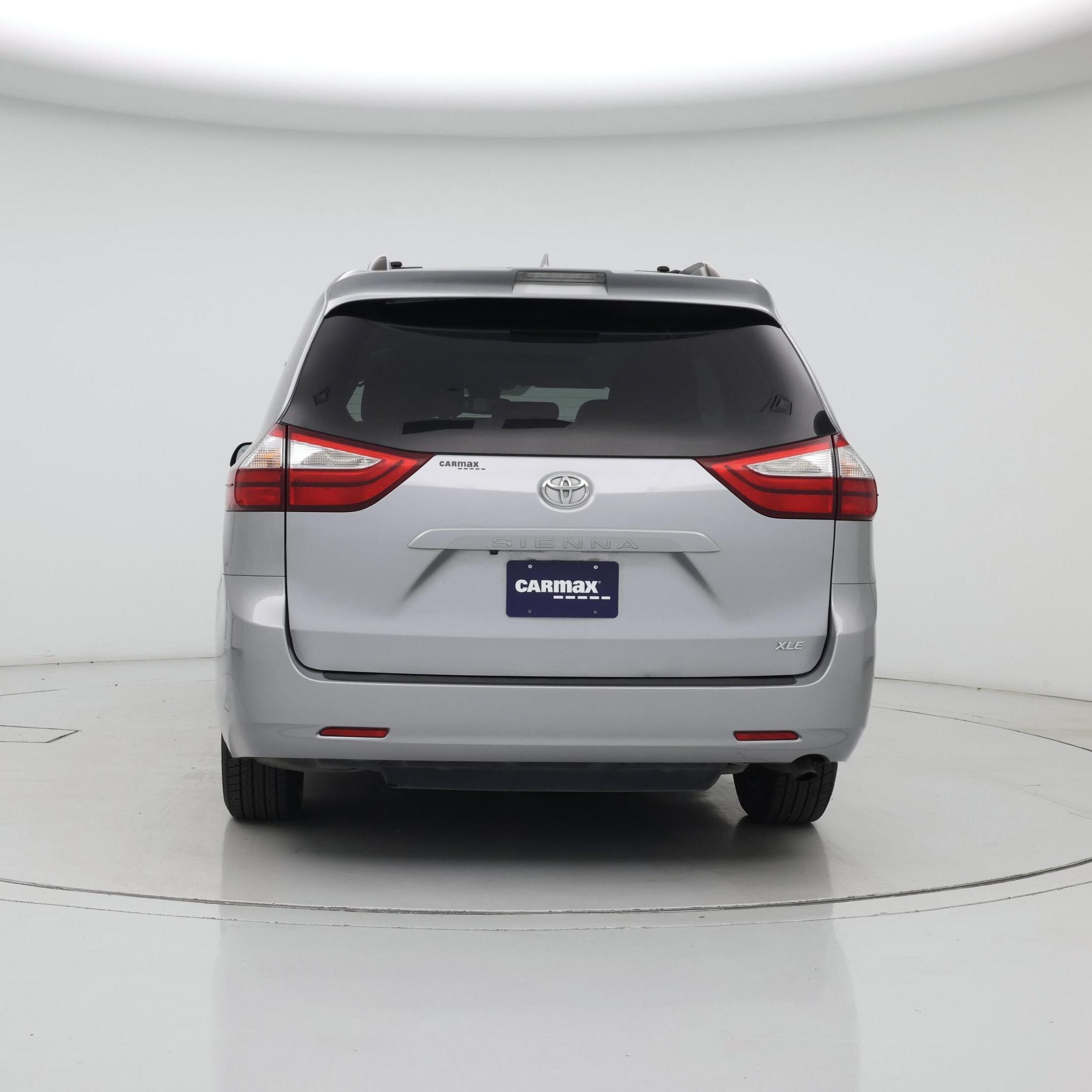 Thumbnail: 2018 Toyota Sienna - 6